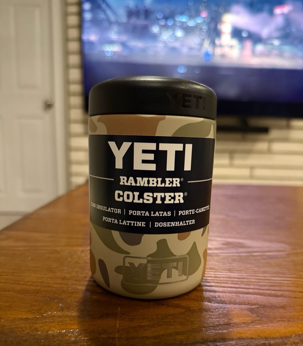 Yeti Camo Colster