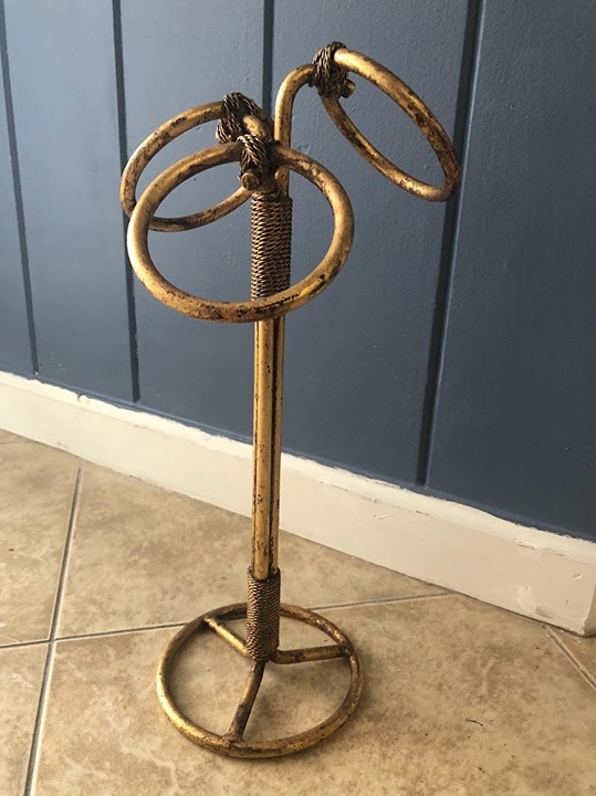 1960s Hollywood Regency Italian Rope and Tassel Towel Stand