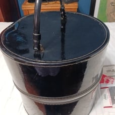 Vintage large travel hat/wig case