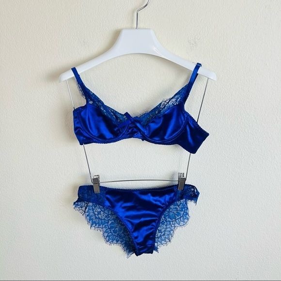 NWOT Royal Blue Satin Silk Lace Bow Bra & Panty Lingerie Set