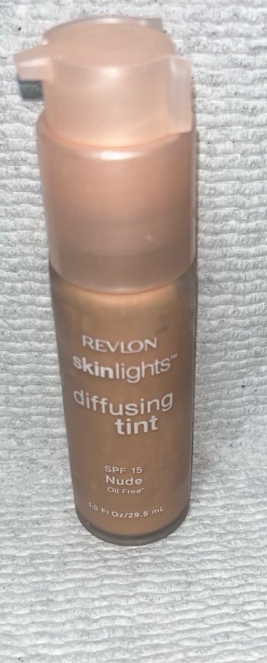 Revlon Skinlights Diffusing Tint Foundation NUDE vintage discontinued