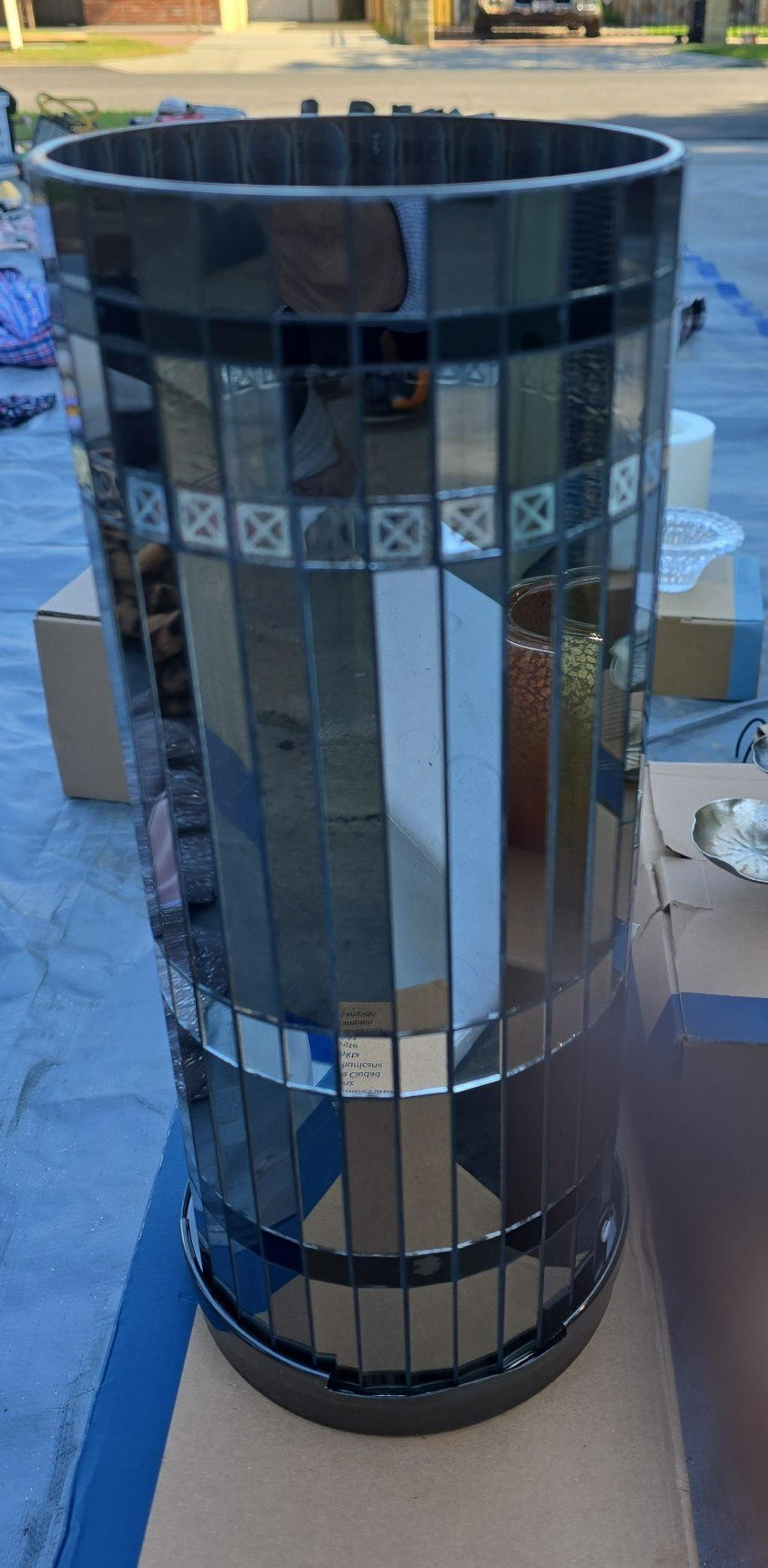 Tealight holder cylinder