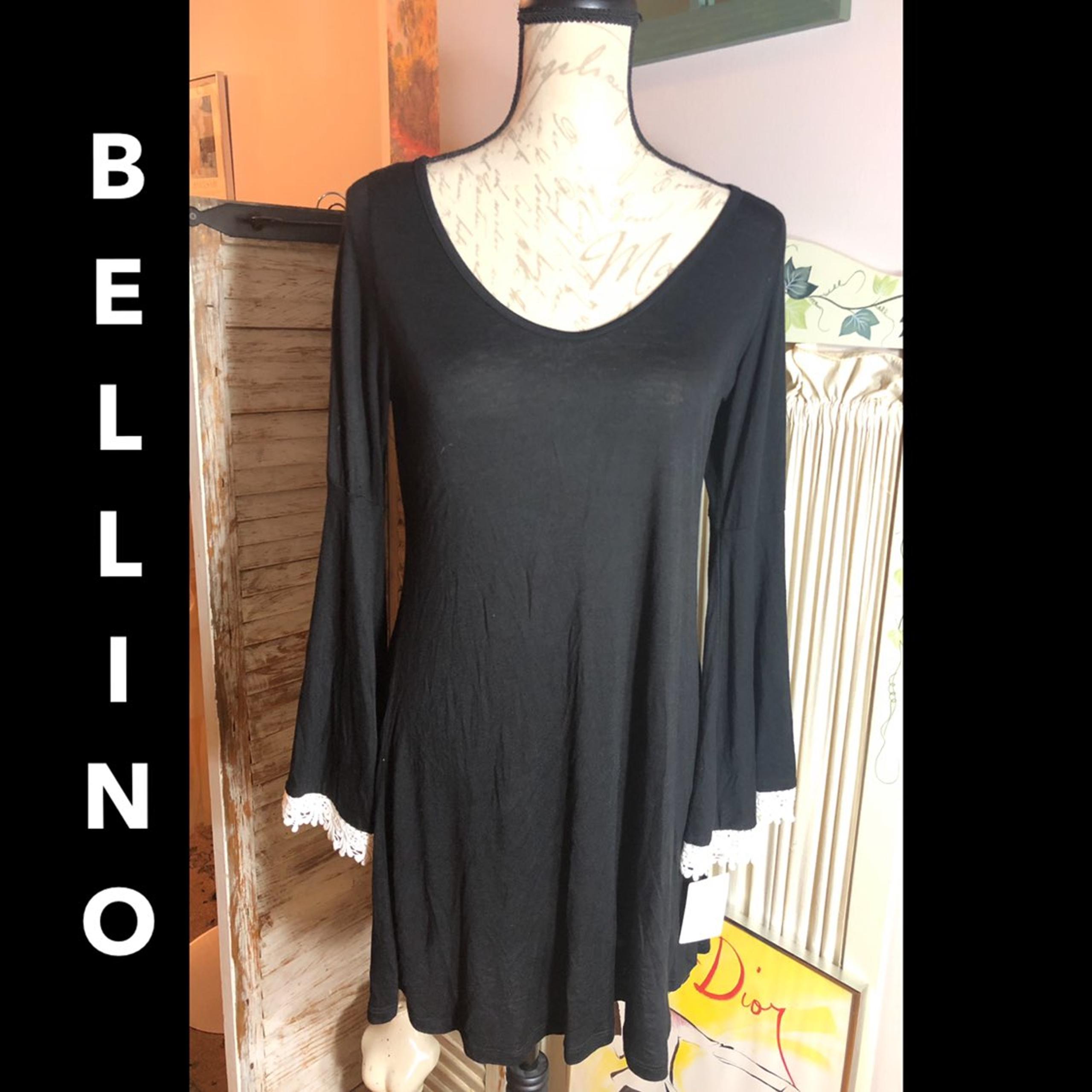 NWT-SMALL-BELLINO BLACK BELL SLEEVED SHI