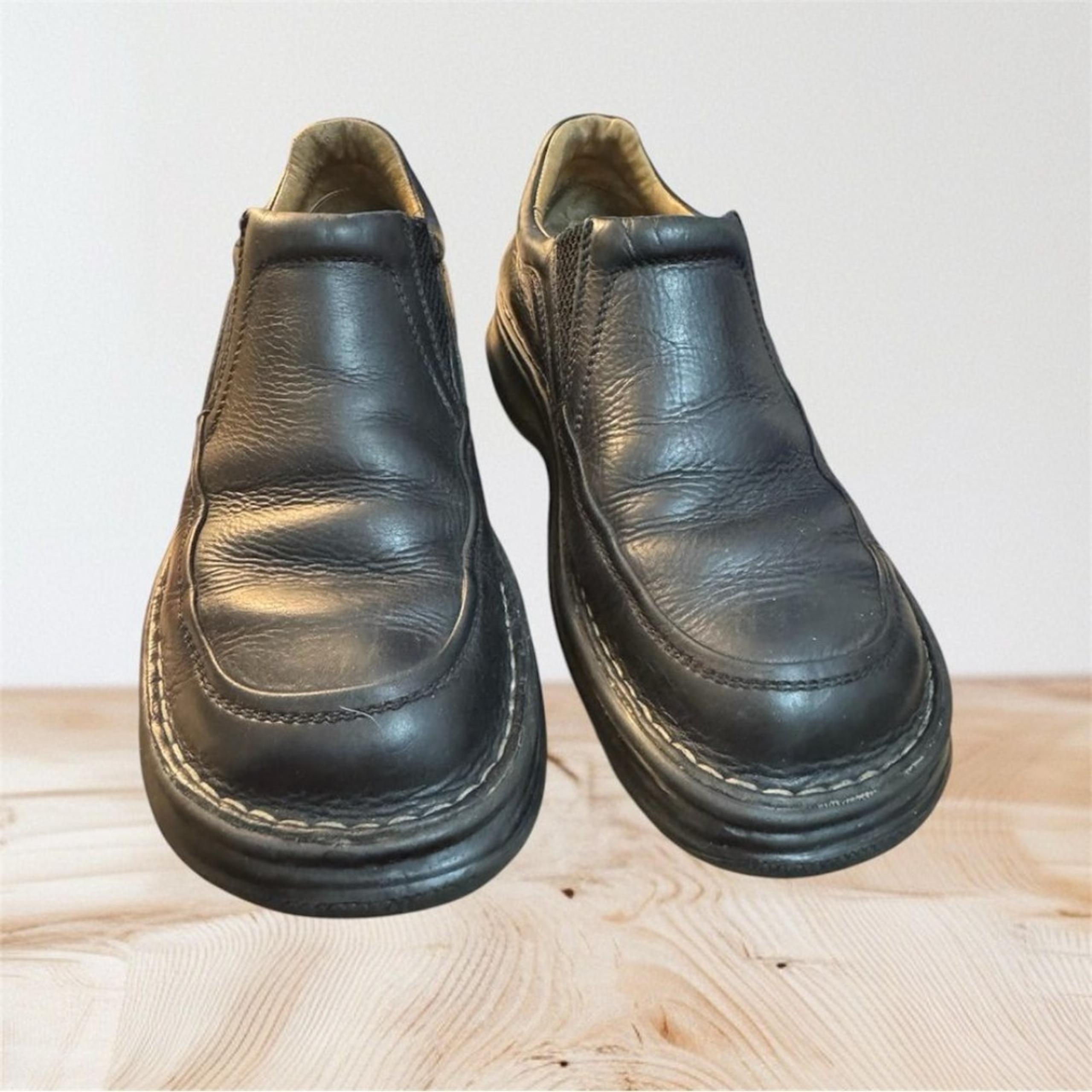 Born Blast II Men's Black Leather Moc Toe Comfort Loafers Size 8 1/2