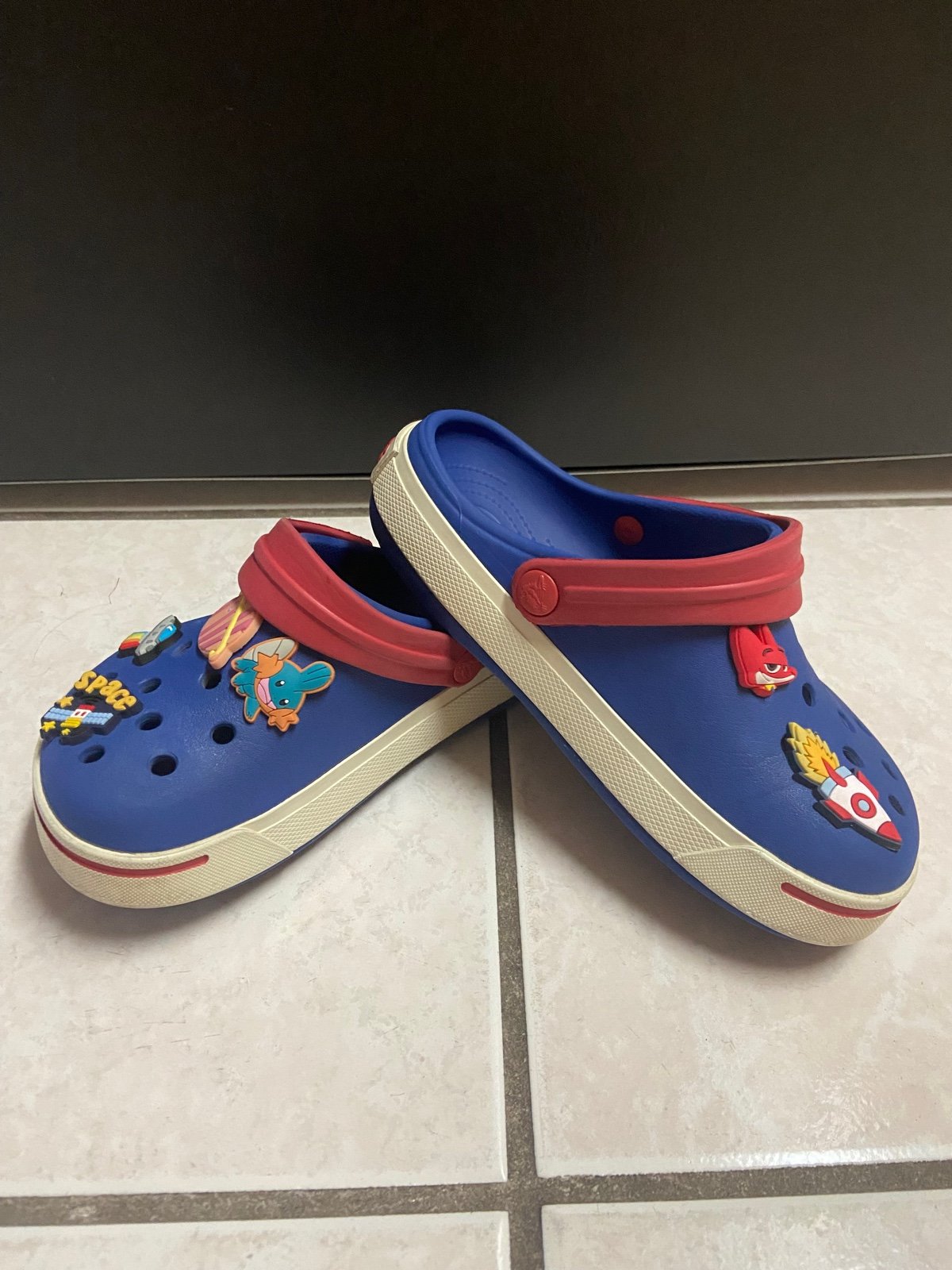 Crocs Blue Unisex Water Outdoor shoes. Crocs Blue Unisex Water Outdoor shoes.