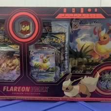 Pokemon TCG Eevee Evolution Vmax Premium Collection Box Flareon FACTORY SEALED