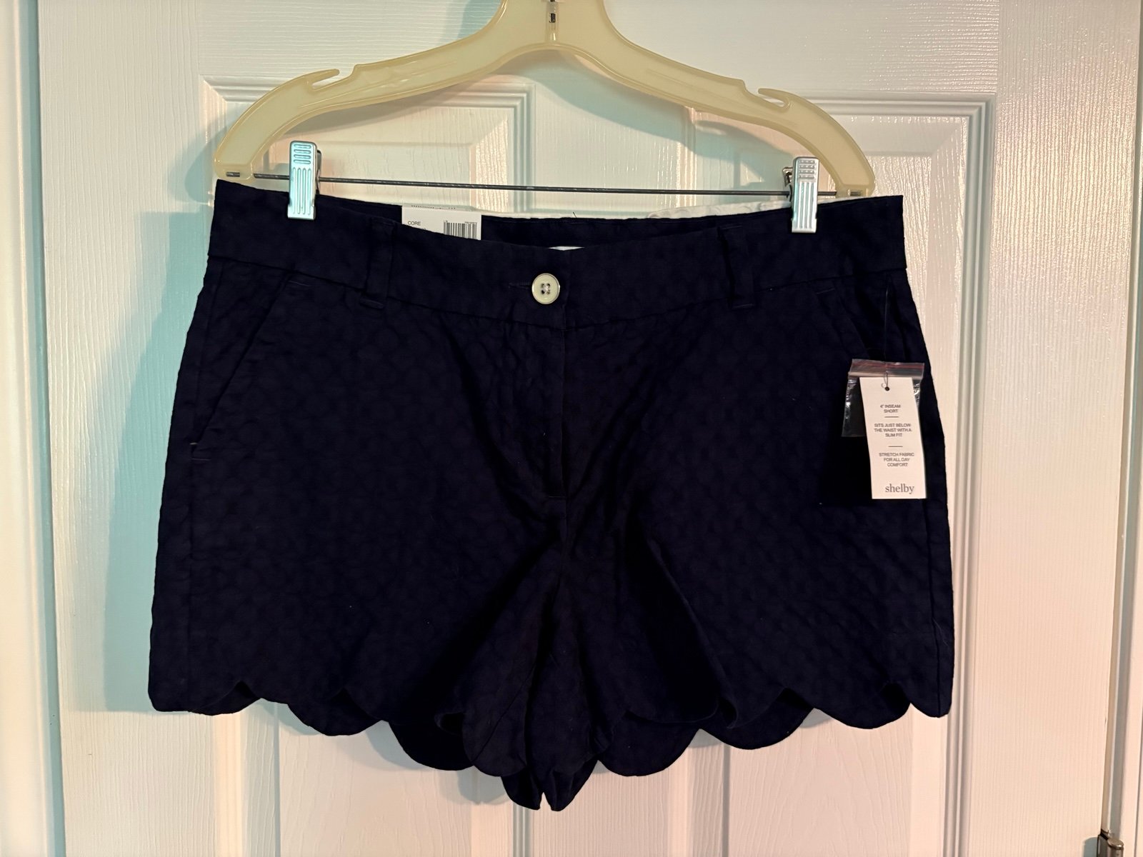 Crown & Ivy Shorts. Shelby, Size 10. Navy.