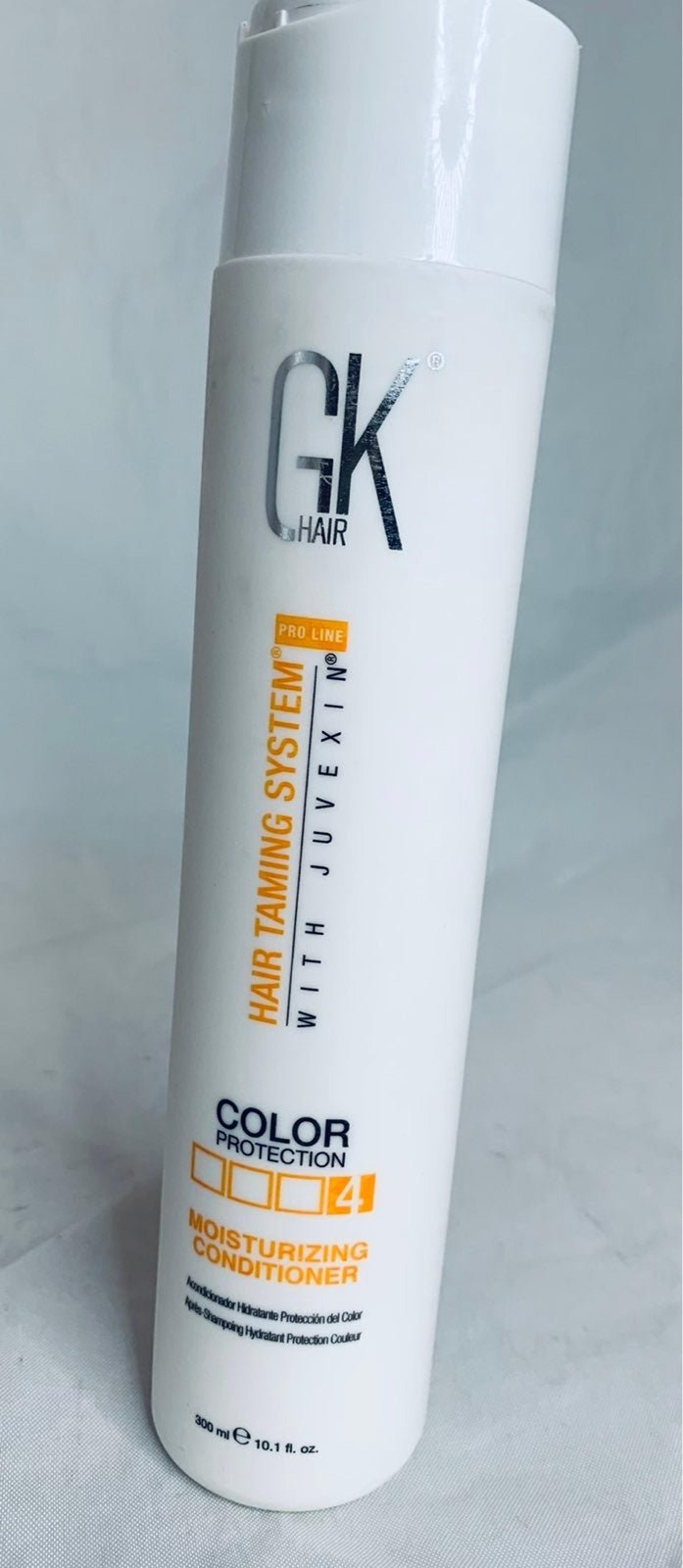 GK HAIR Moisturizing Conditioner 10.1 oz.