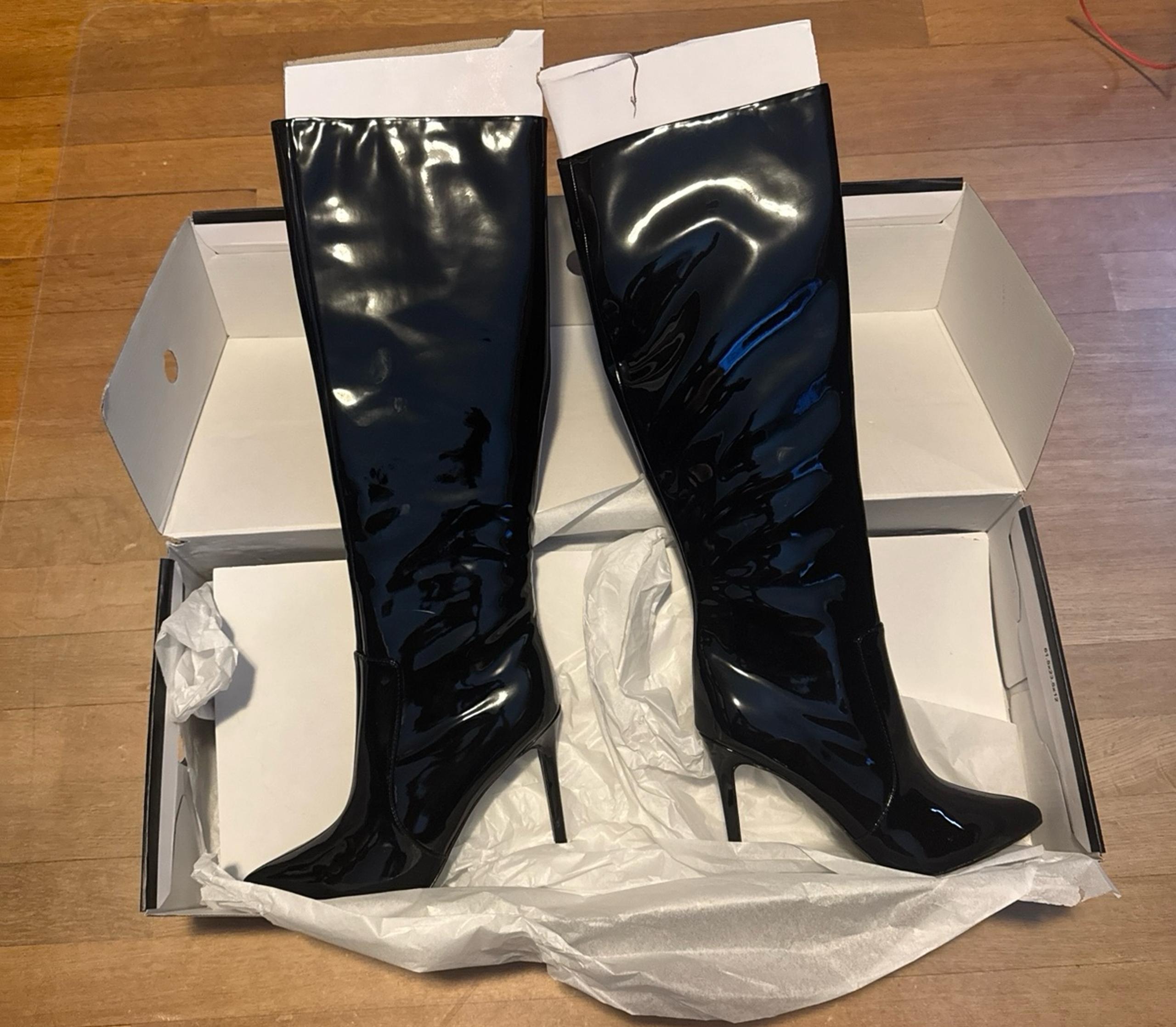 Black Nine West Taler 3 Boots - size 8 - New in Box