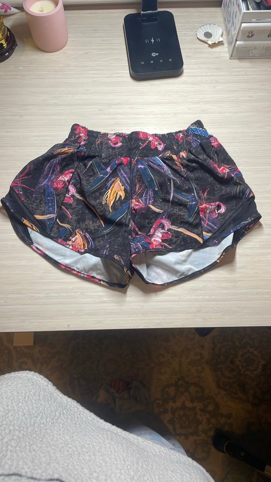 Lululemon hotty hot shorts 4”