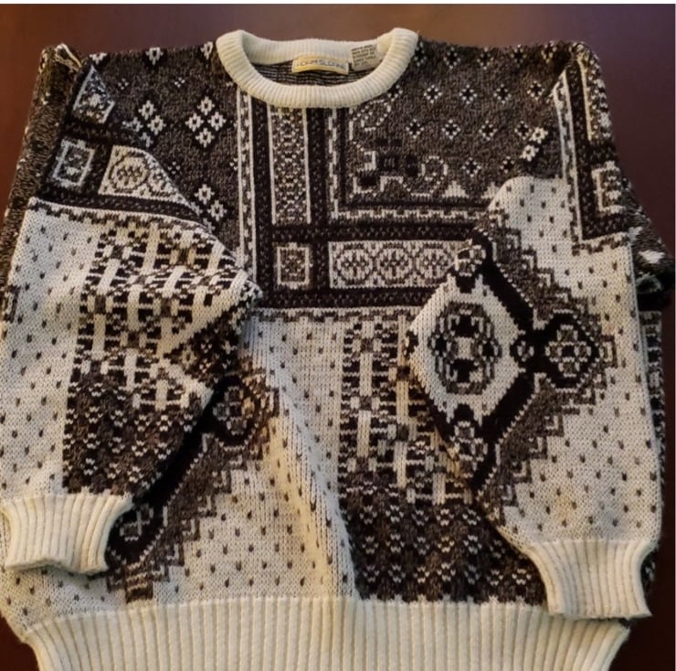 DO NOT BUY: ISO ADAM SLOANE SWEATER