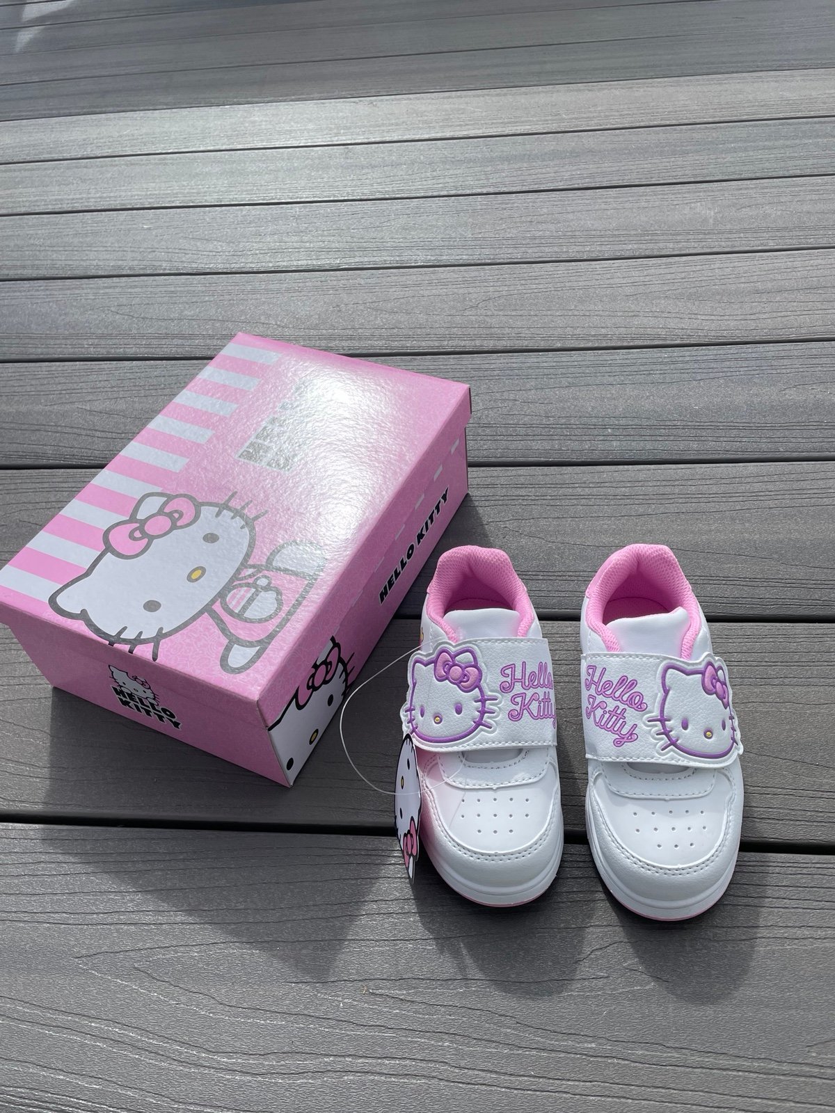 (8) Hello Kitty White Velcro Kids Toddler Sneakers Shoes