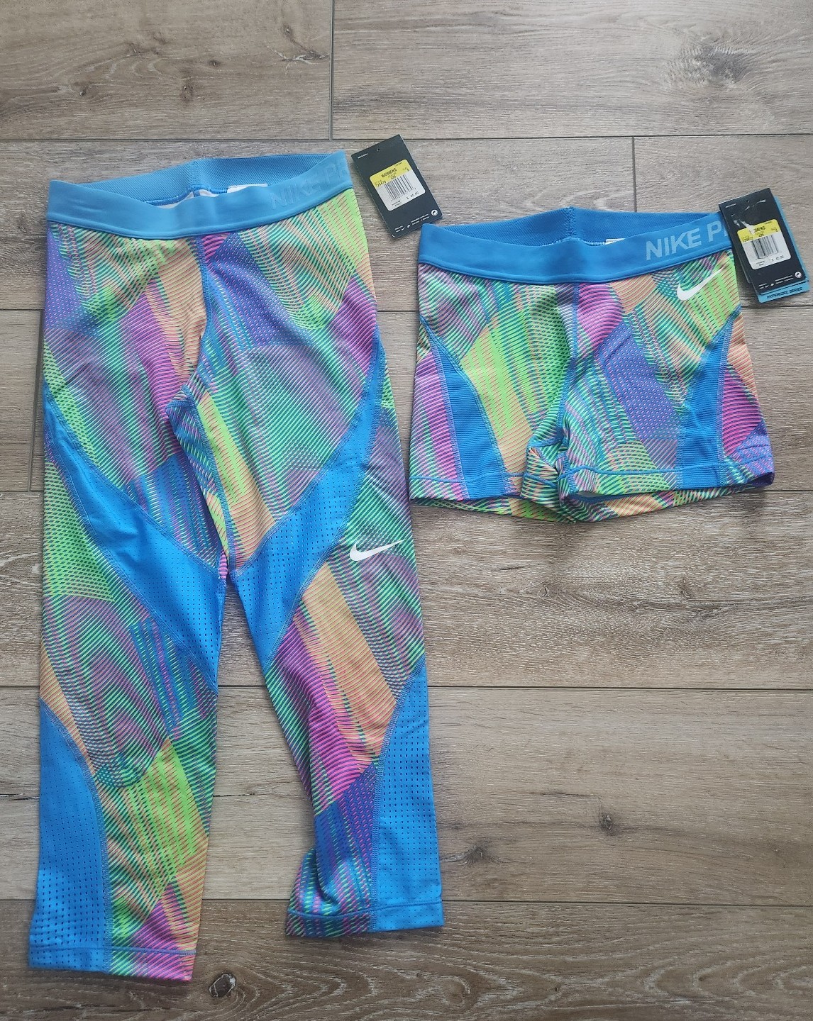 Nike Pro shorts and leggings bundle NEW RARE PATTERN