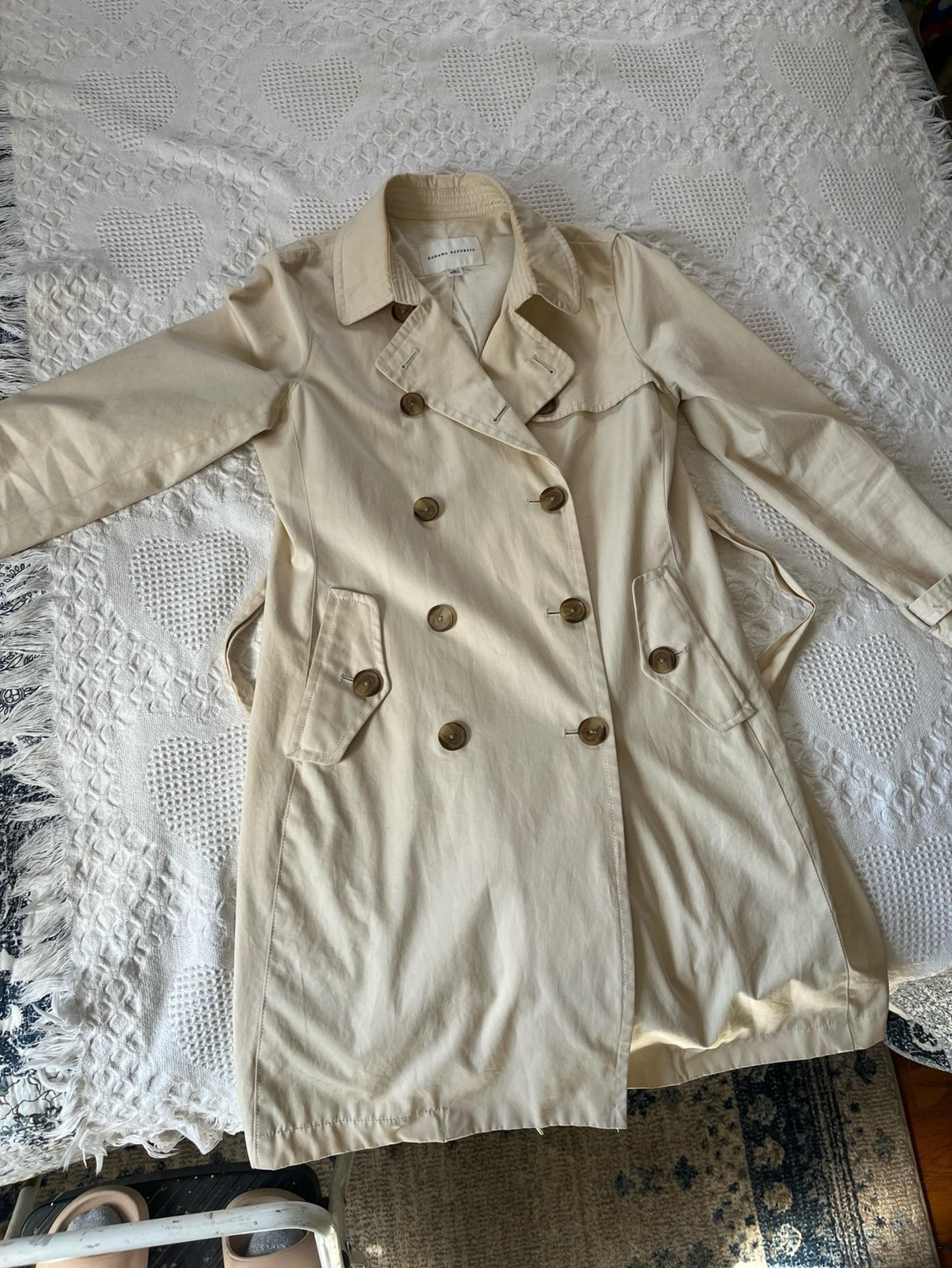 Banana Republic petite beige trench coat
