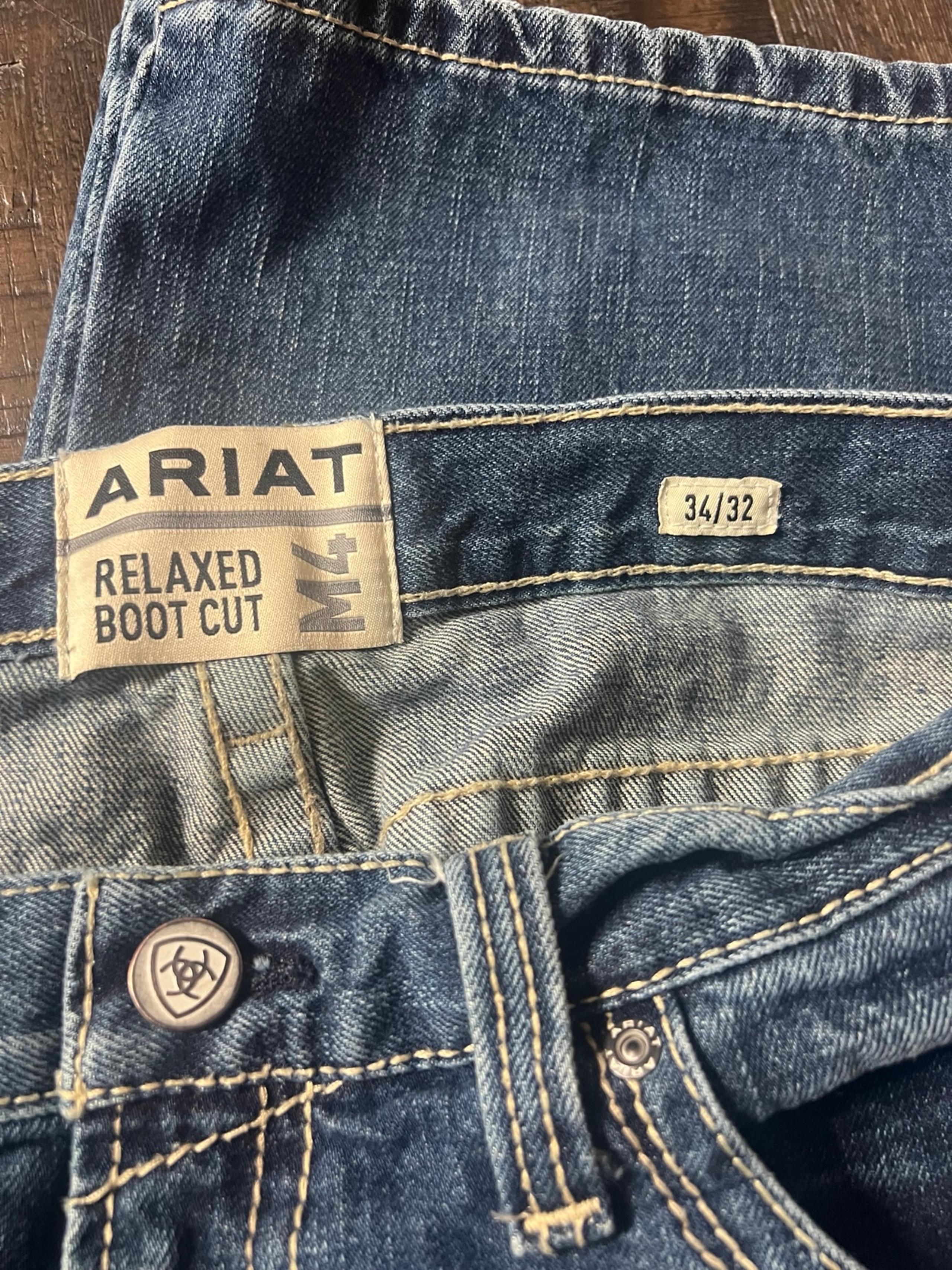 Men’s Ariat jeans