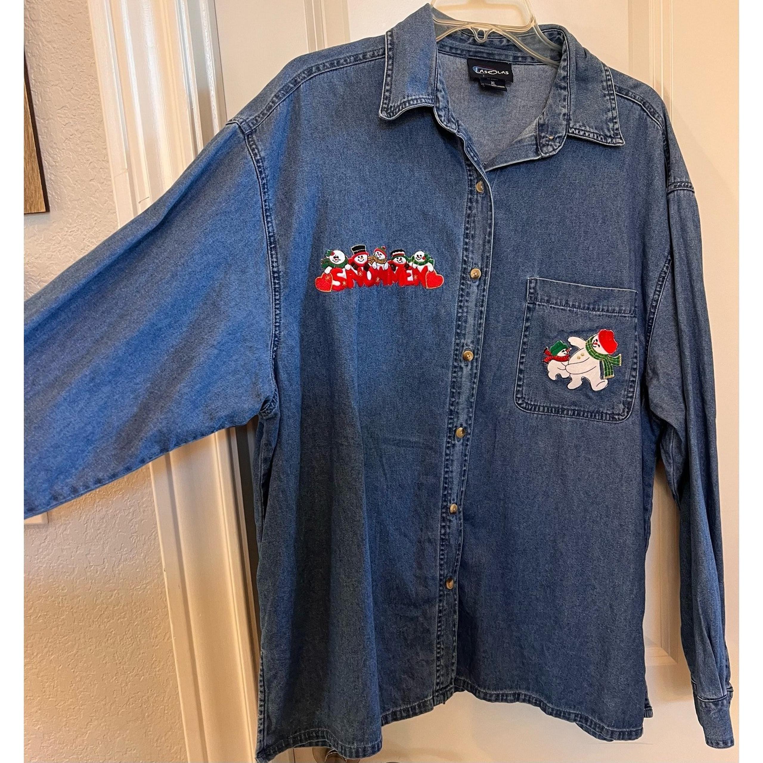 Las Olas denim ladies XL button down shirt. Side slits at bottom hem. Snowmen.