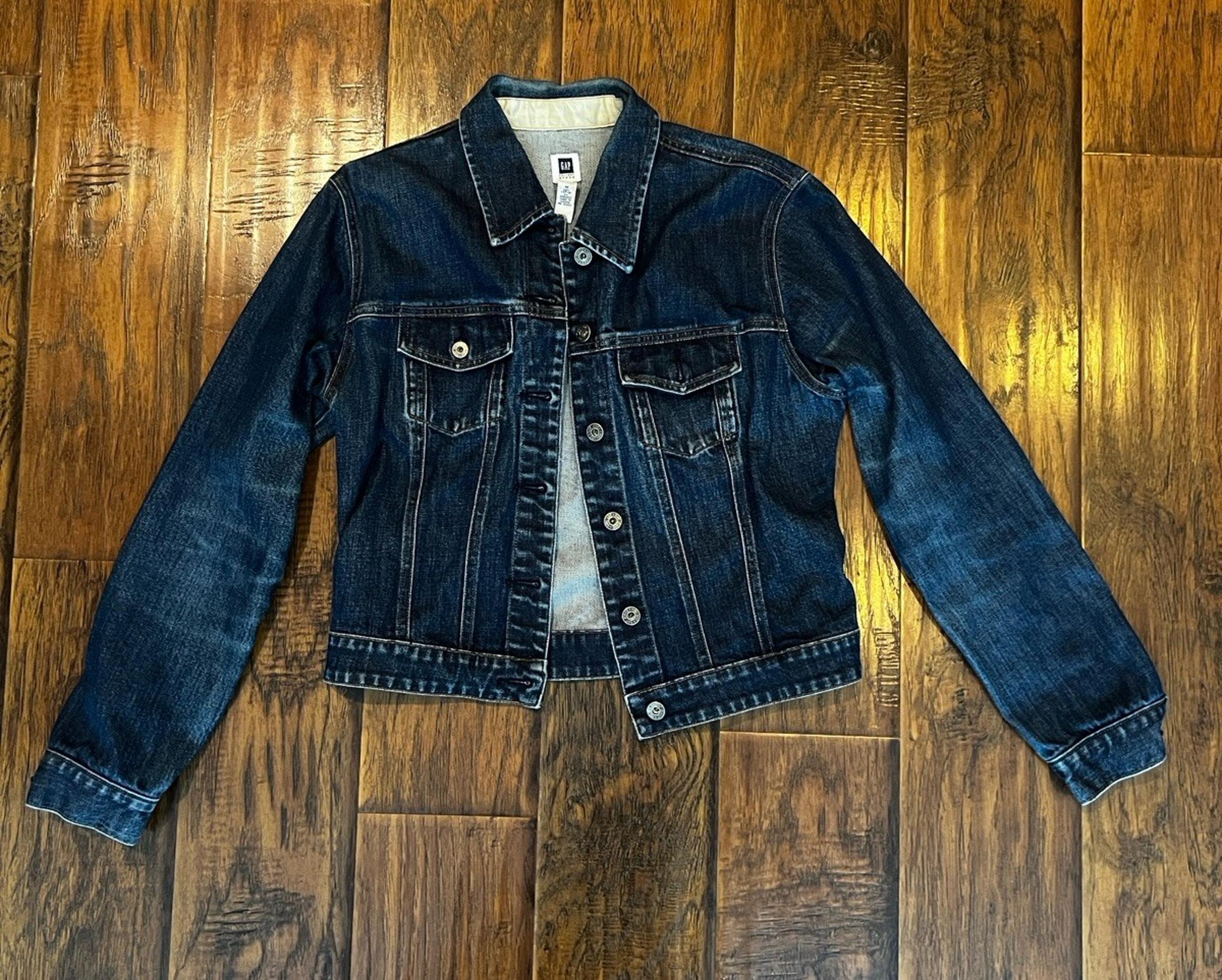 Gap Women's Blue Denim Icon Jean Jacket Size Medium