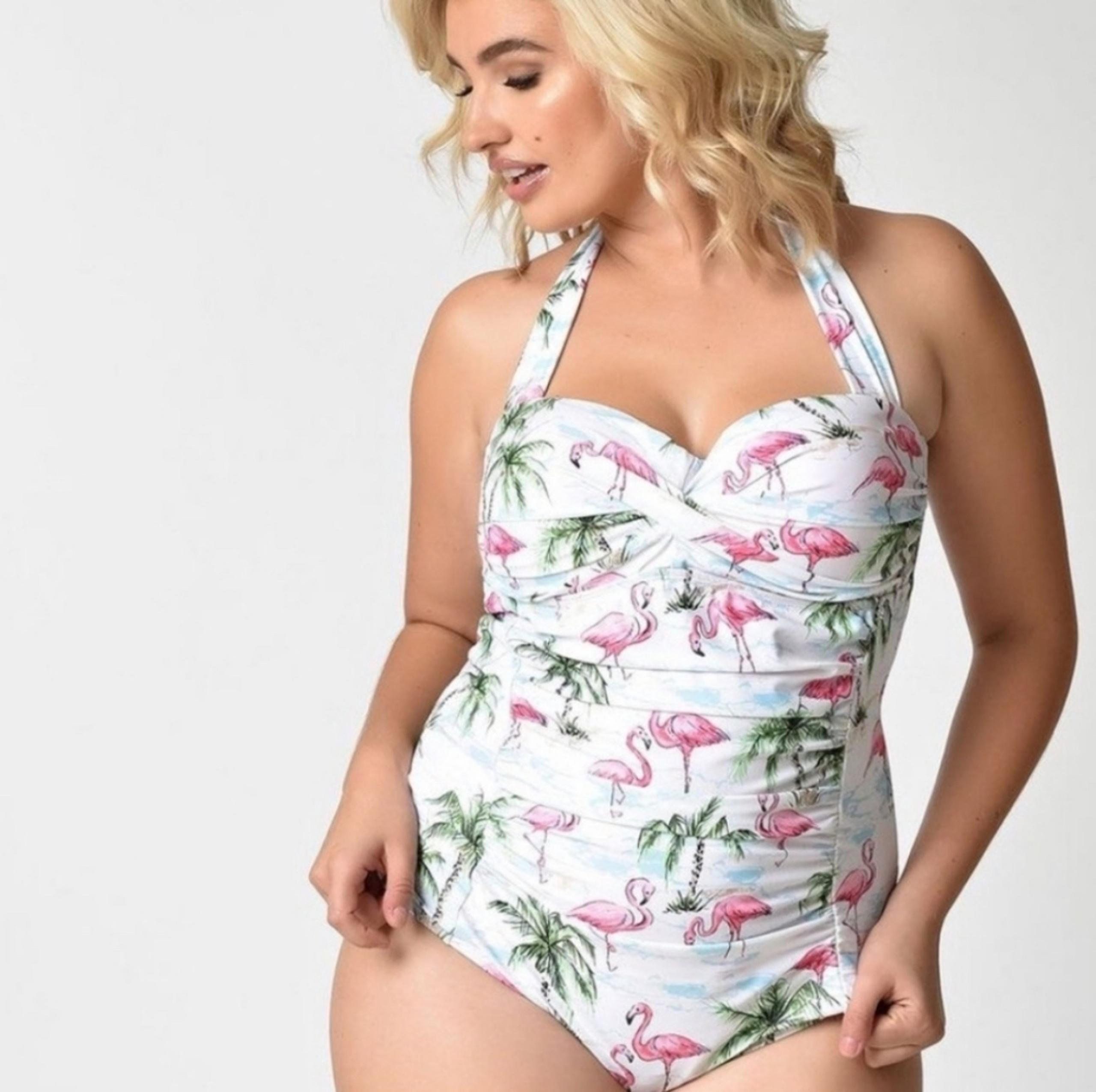 Marilyn Monroe Twisted Front Flamingo Print One Piece Swimsuit Women’s Size 2X