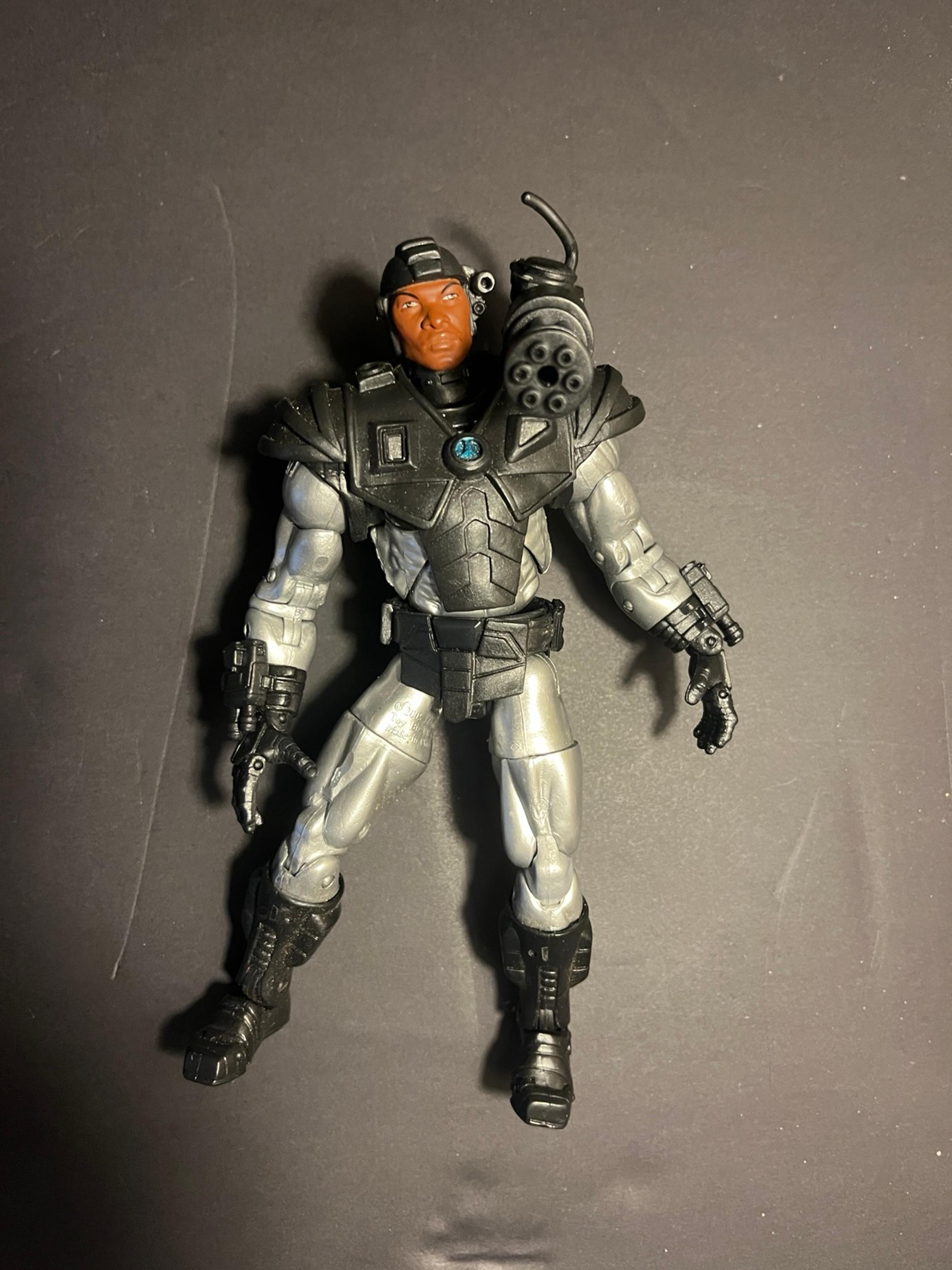 2005 Marvel Legends Iron Man War Machine 6.5" ToyBiz Action Figure