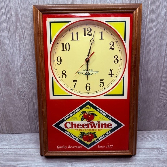Vintage rare cheerwine wall clock wooden decoration logo advertisement unique