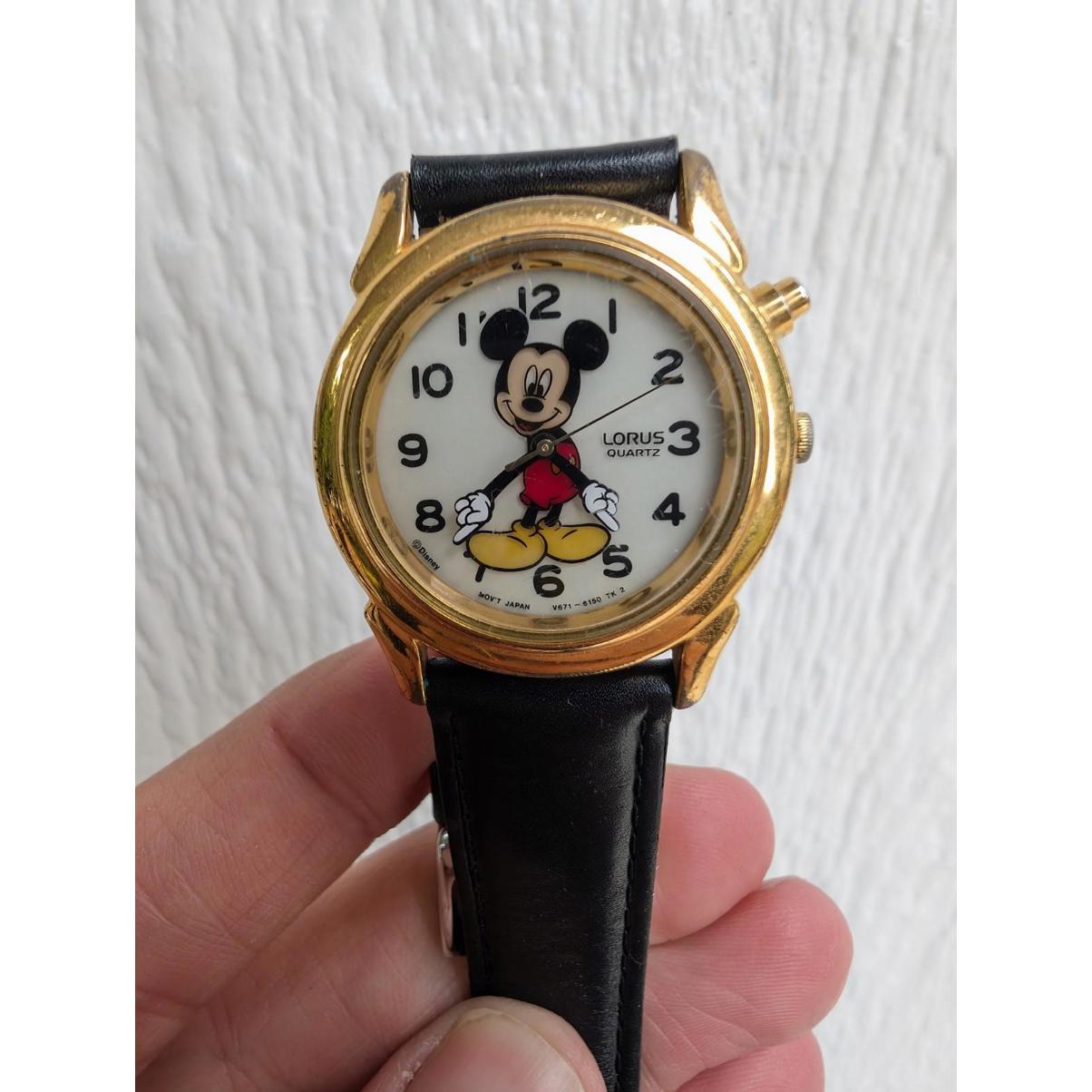 Mickey Mouse Vintage Lorus Watch V671-6150 Water Resistant Leather Band