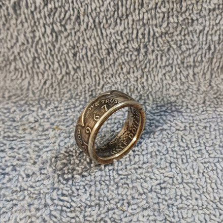 1967 40% Silver-Kennedy Half Dollar Handcrafted Coin Ring size 10
