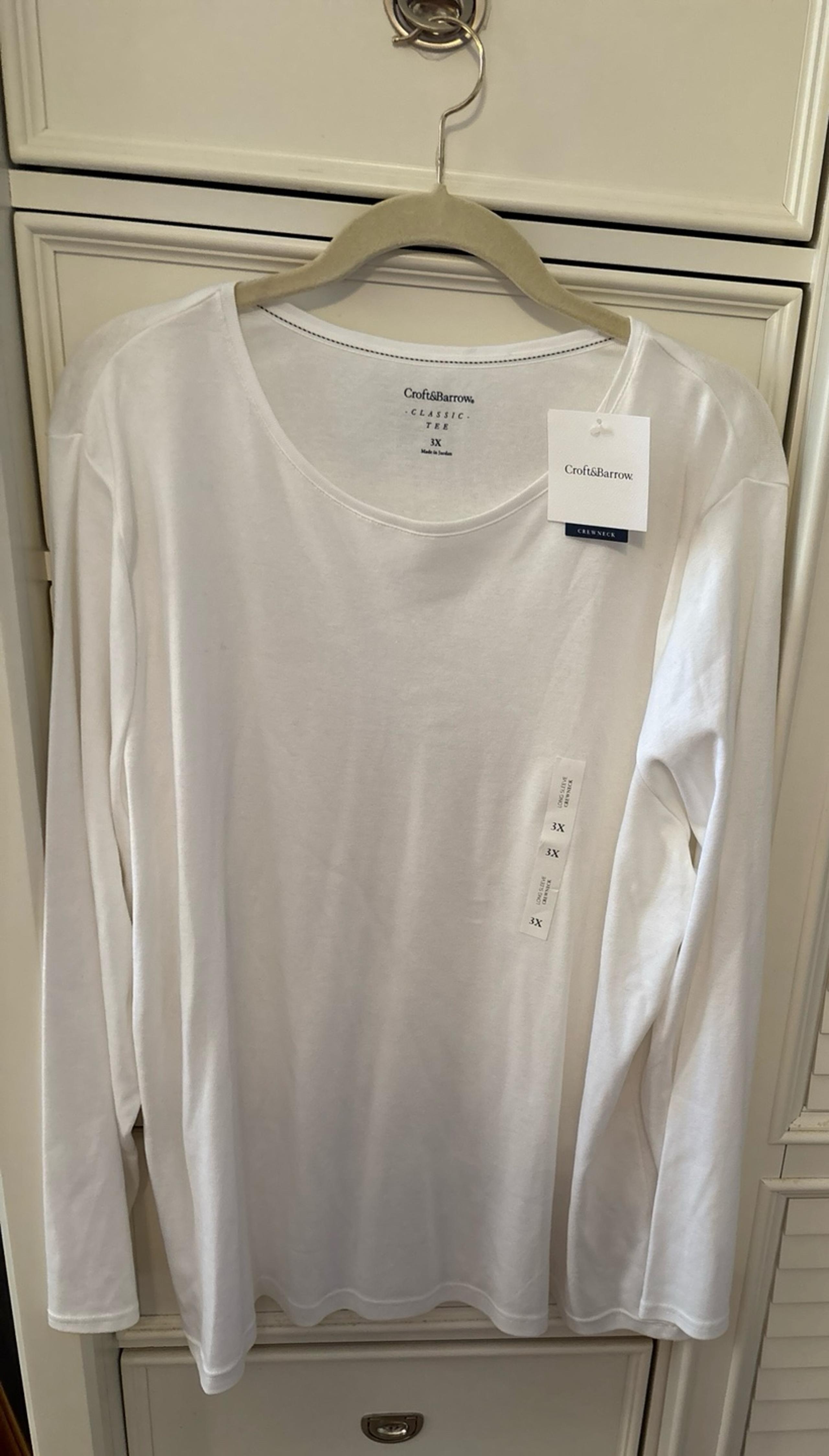 NWT! Croft & Barrow White L/S Crewneck 
Classic Tee Shirt- Size 3X