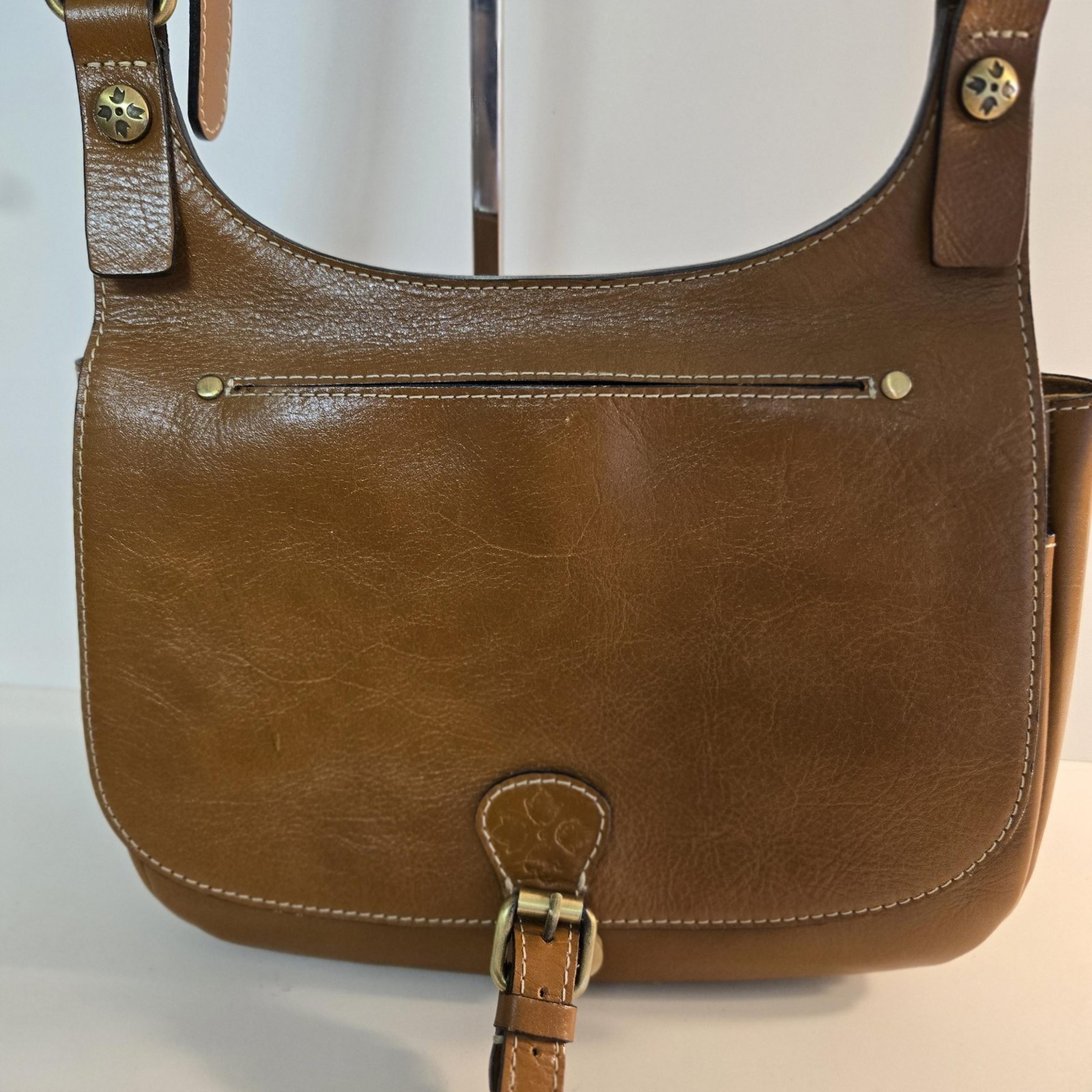 Patricia Nash Heritage Collection London Saddle Crossbody Tan Smooth Leather Bag