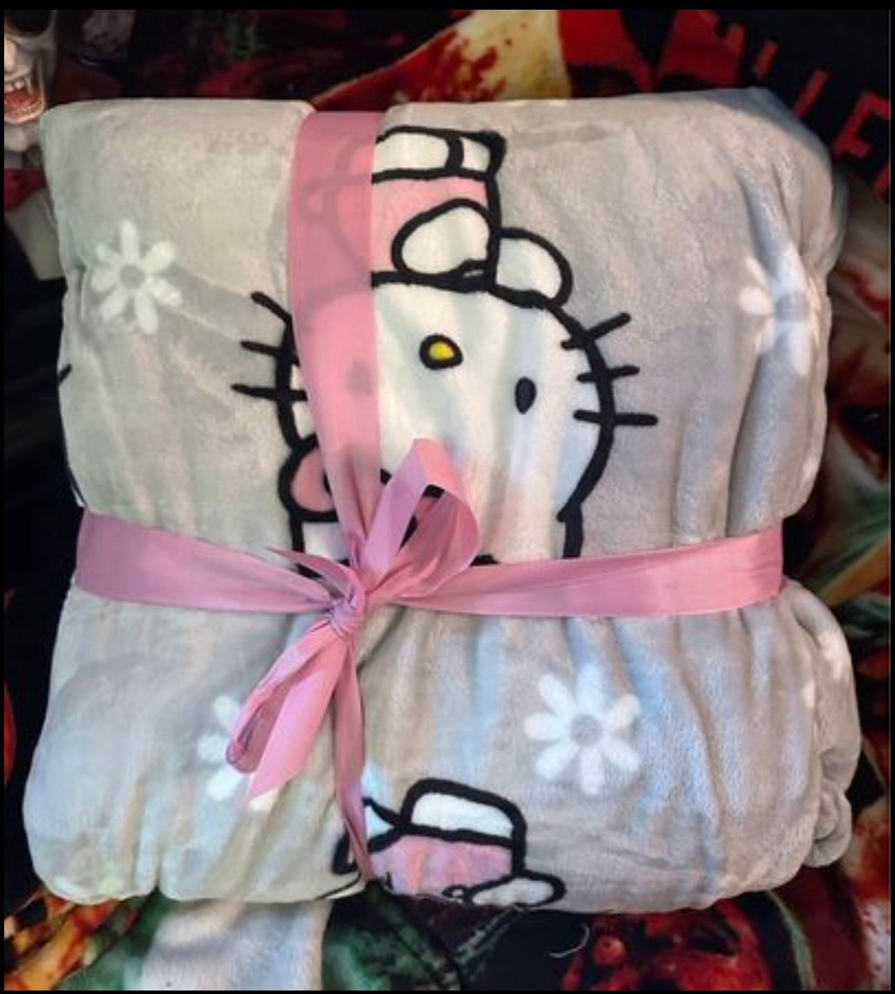 Hello Kitty Full/Queen Blanket