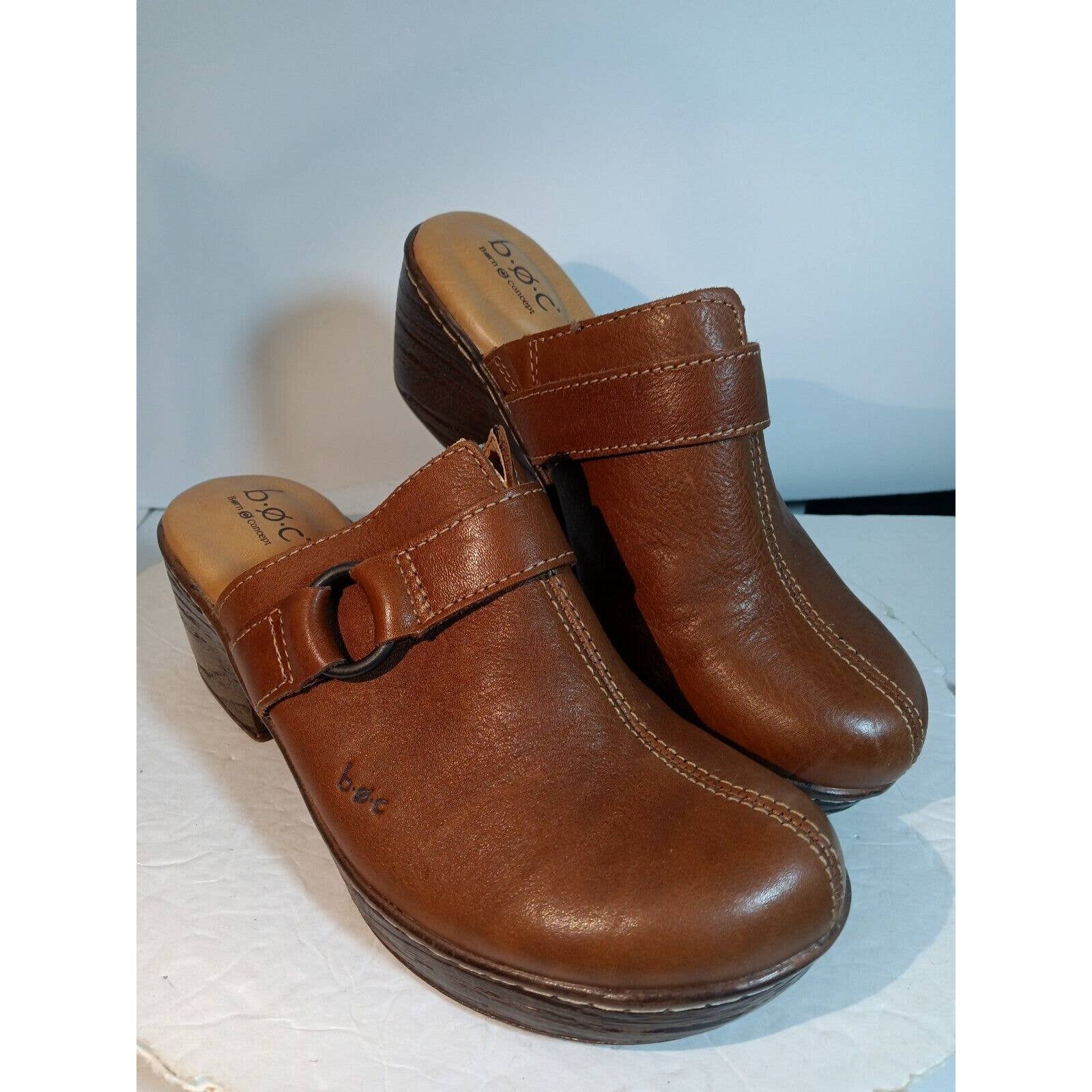 BOC Born Concept Brown Leather Slip On Mules Clogs Size 7M...Gently Worn EUC