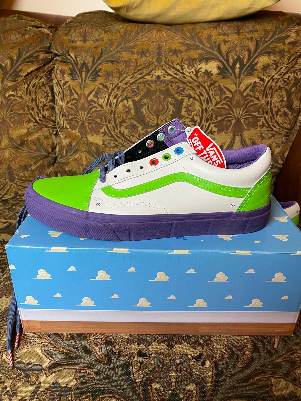 Unbeatable - Vans Toy Story Buzz Lightyear Low Old Skool Shoes - Friends and Family Sale-A-Thon:£174[hoMen_5103582ua]