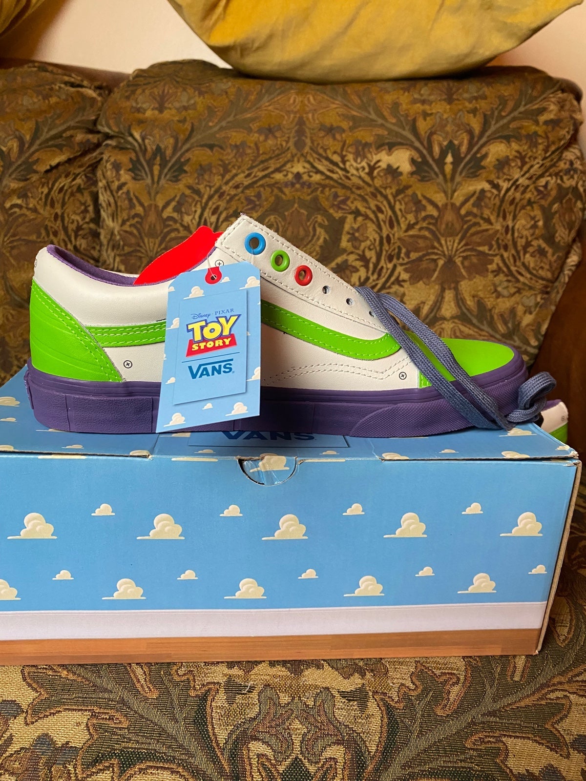 Unbeatable - Vans Toy Story Buzz Lightyear Low Old Skool Shoes - Friends and Family Sale-A-Thon:£174[hoMen_5103582ua]