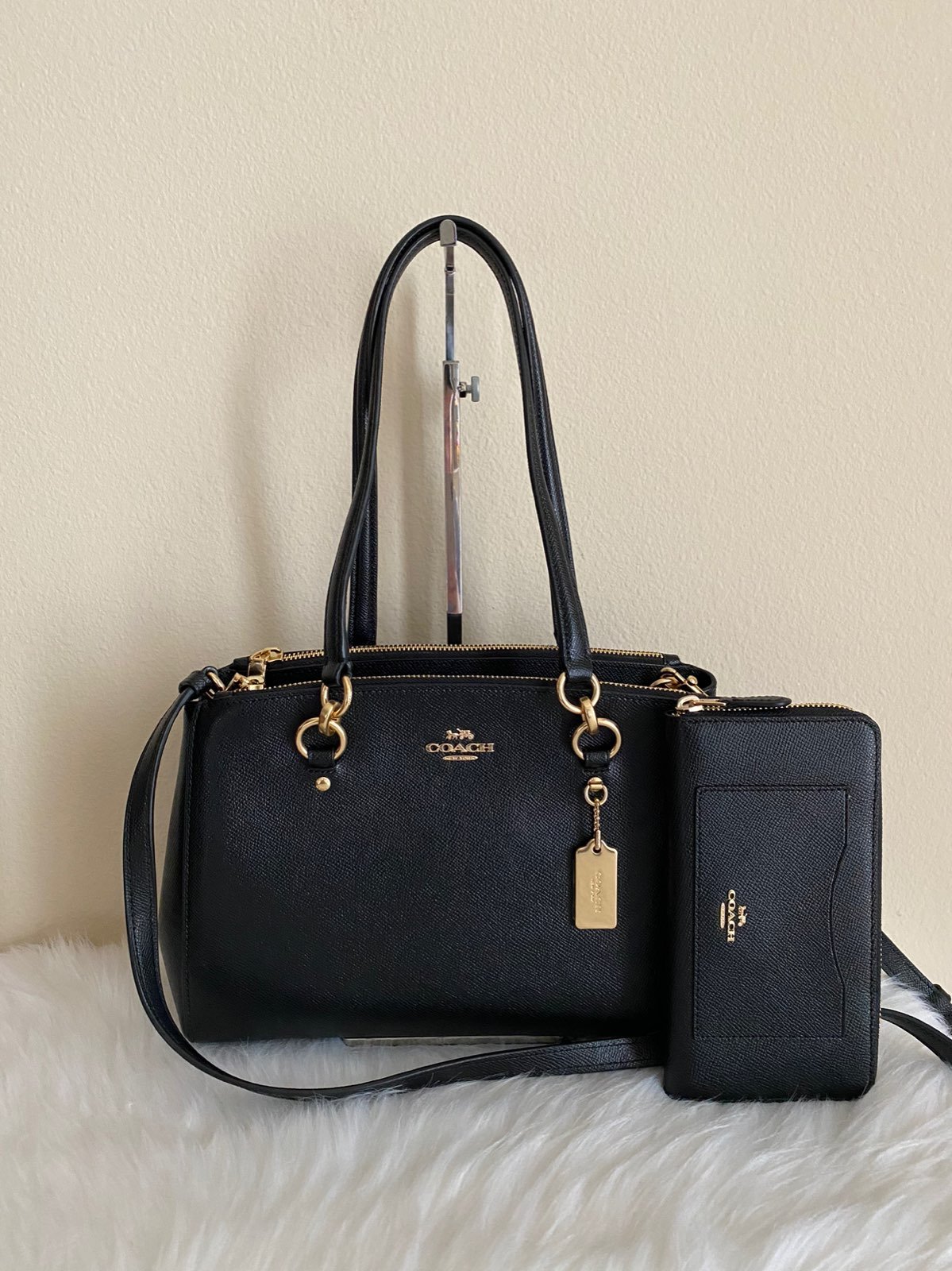 Coach purse and wallet set