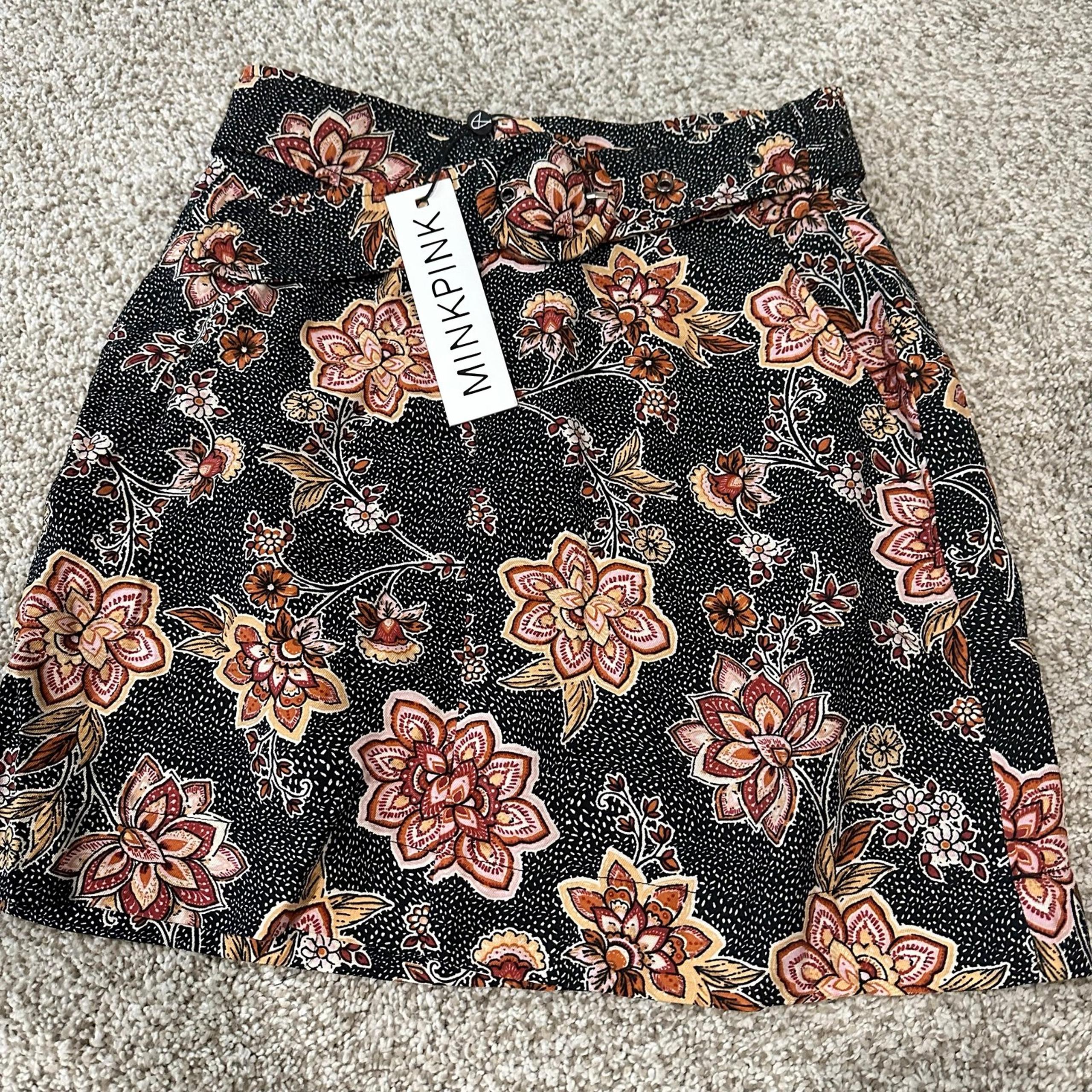 Women’s Size XS MINKPINK Floral Mehdya A-Line Mini Skirt