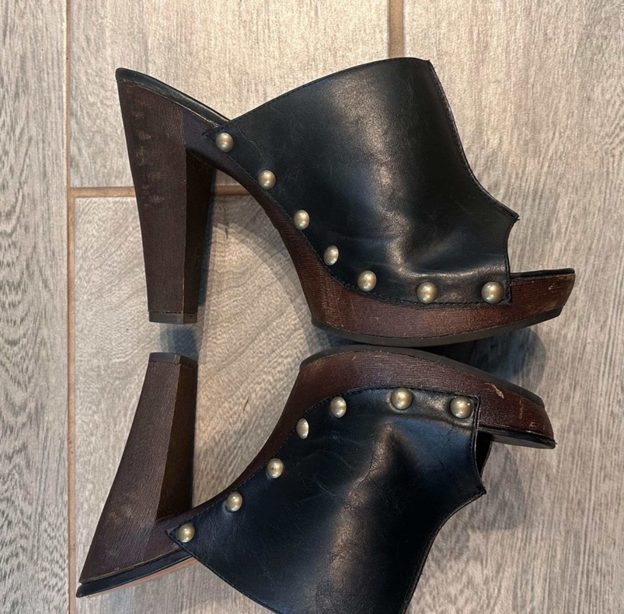 Candies Retro Y2K Heeled Clog Black Faux Leather Size 9
