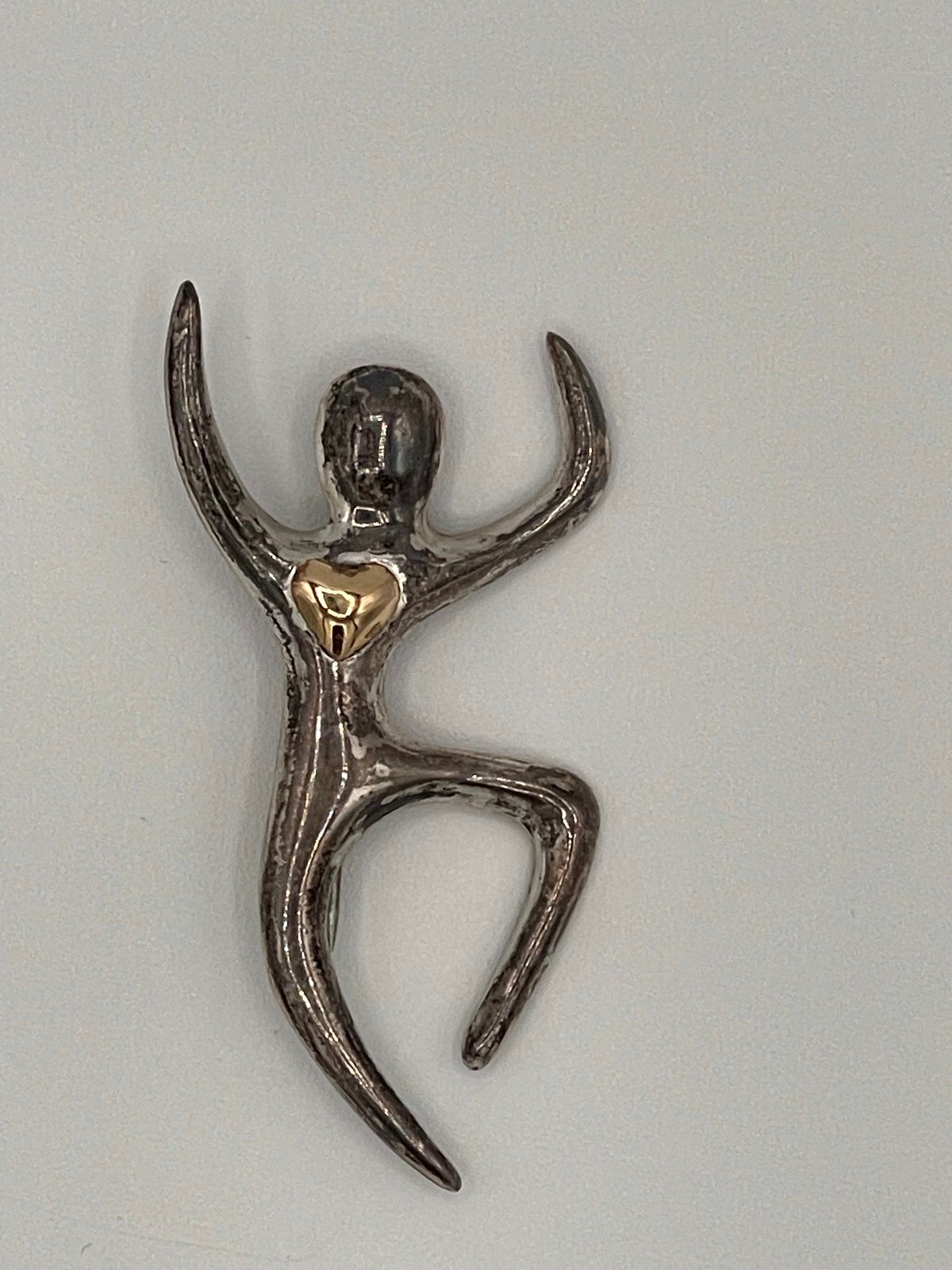 Vintage Sterling Silver ZEALANDIA Signed Dancing Figure Pin Brooch Gold Heart