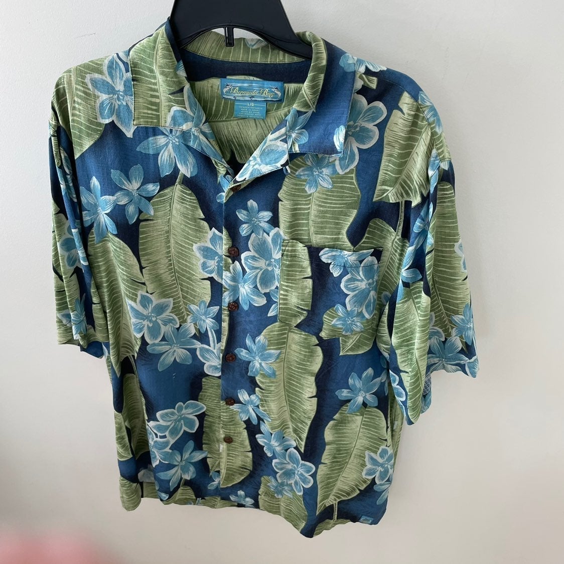 Hawaiian Shirt Sz L Bermuda Bay Hawaiian Shirt Sz L Bermuda Bay