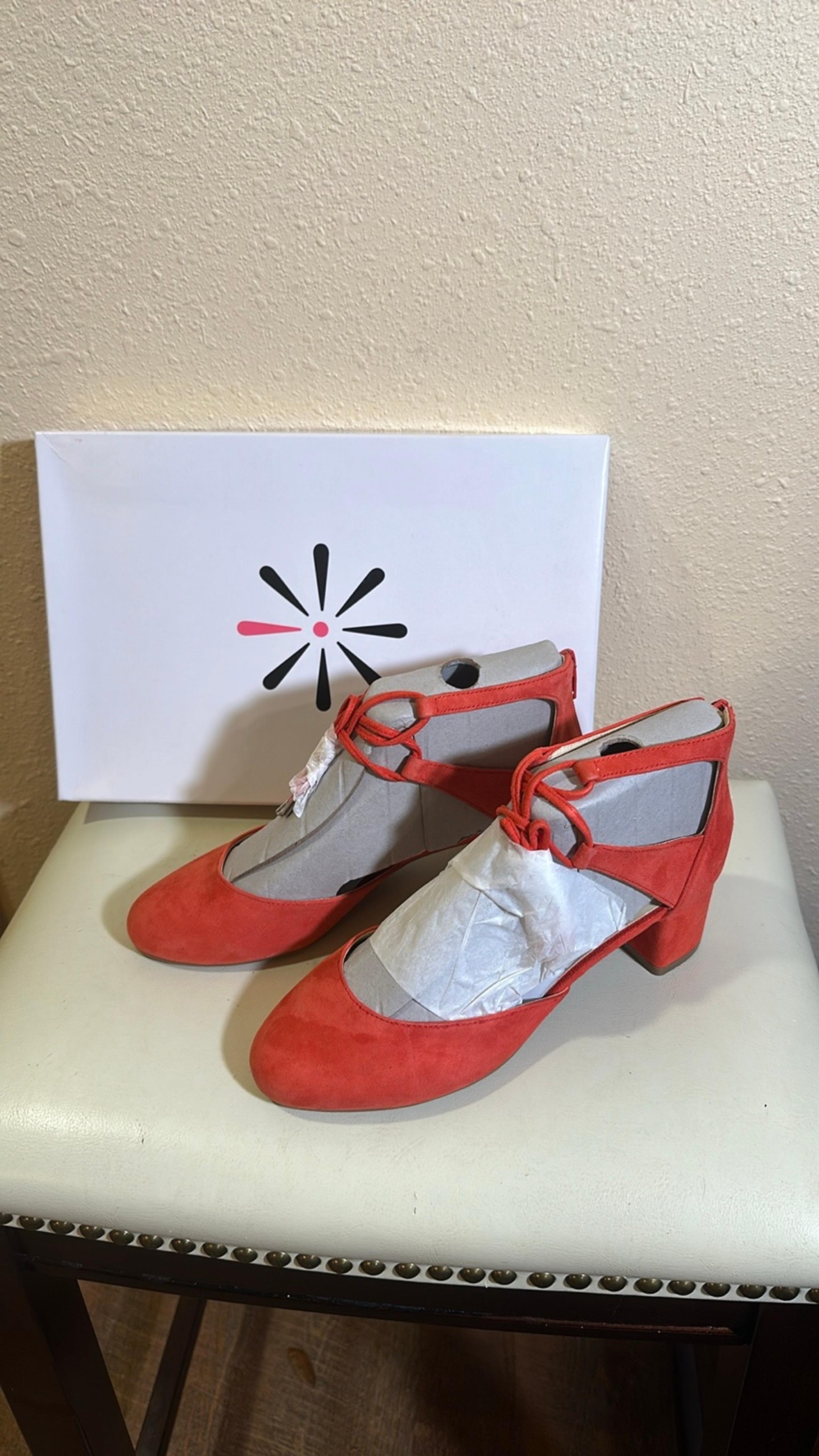 Isaac Mizrahi pumps size 6