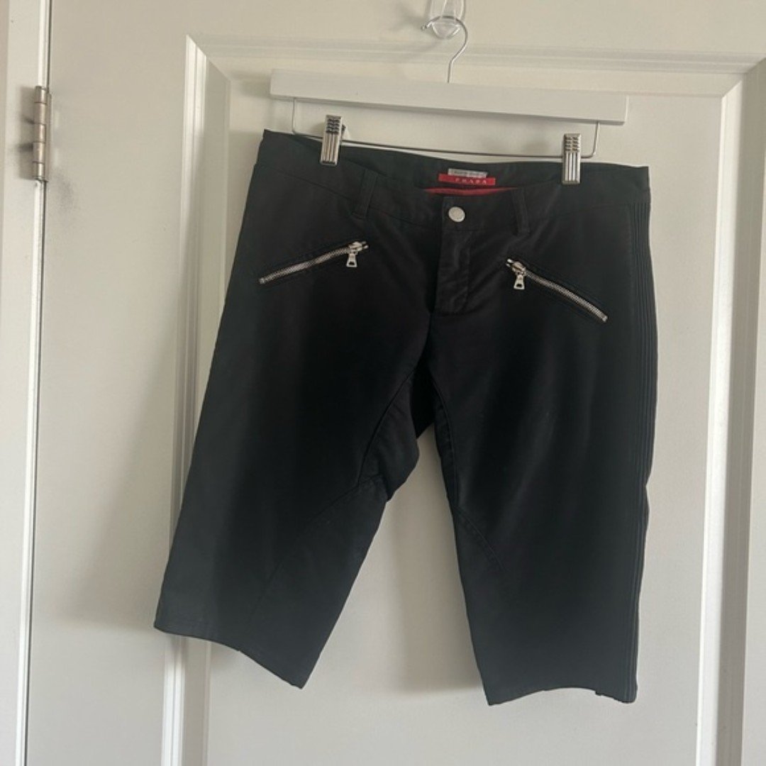 PRADA Bermuda Shorts Size 40