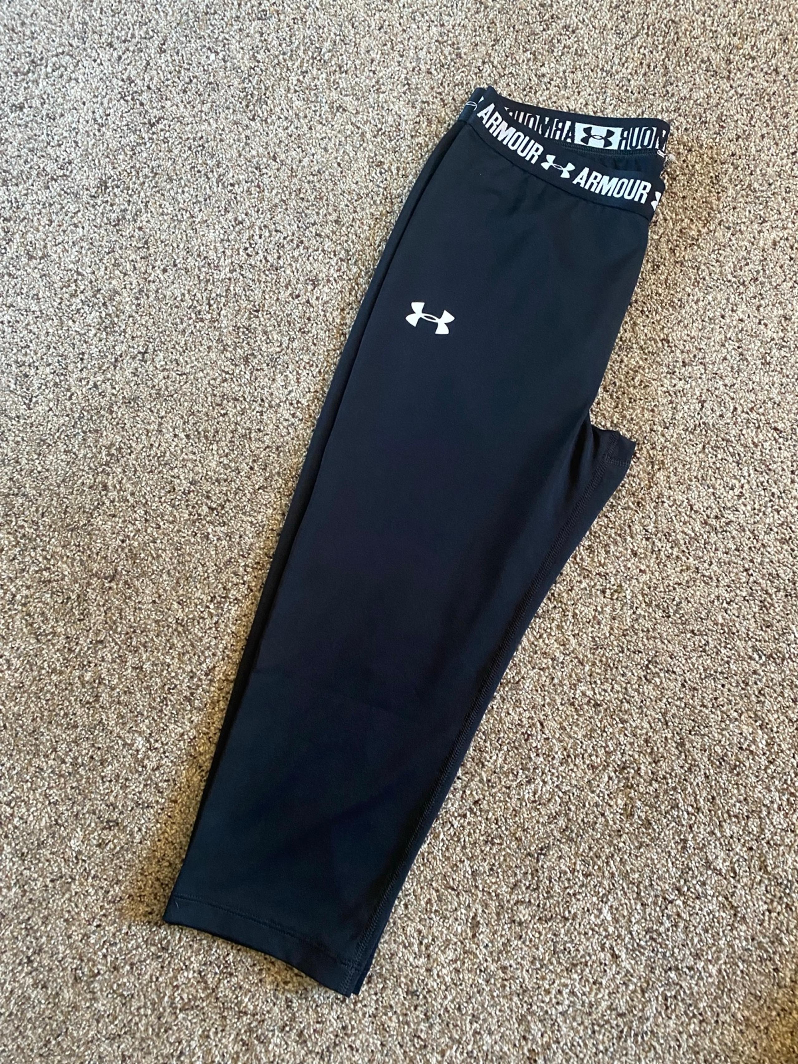Under Armour Athletic Sport 3/4 Capri Leggings Tights Women’s Size Small