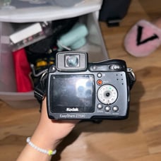 Kodak Black EasyShare Z7590 Digital Camera