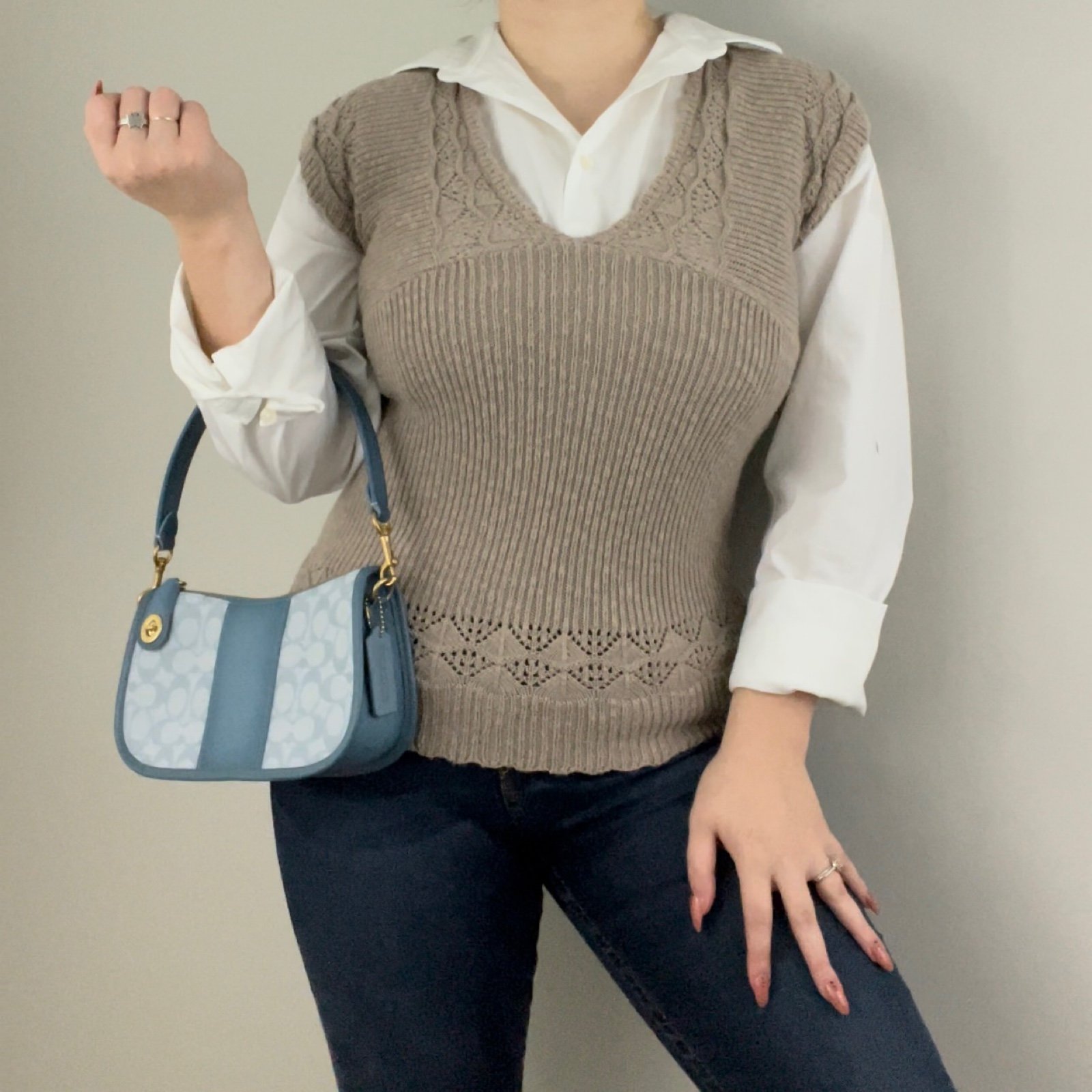 Vintage Y2K 2000’s Tan Light Brown Crochet Knit V Neck Sleeveless Sweater Vest