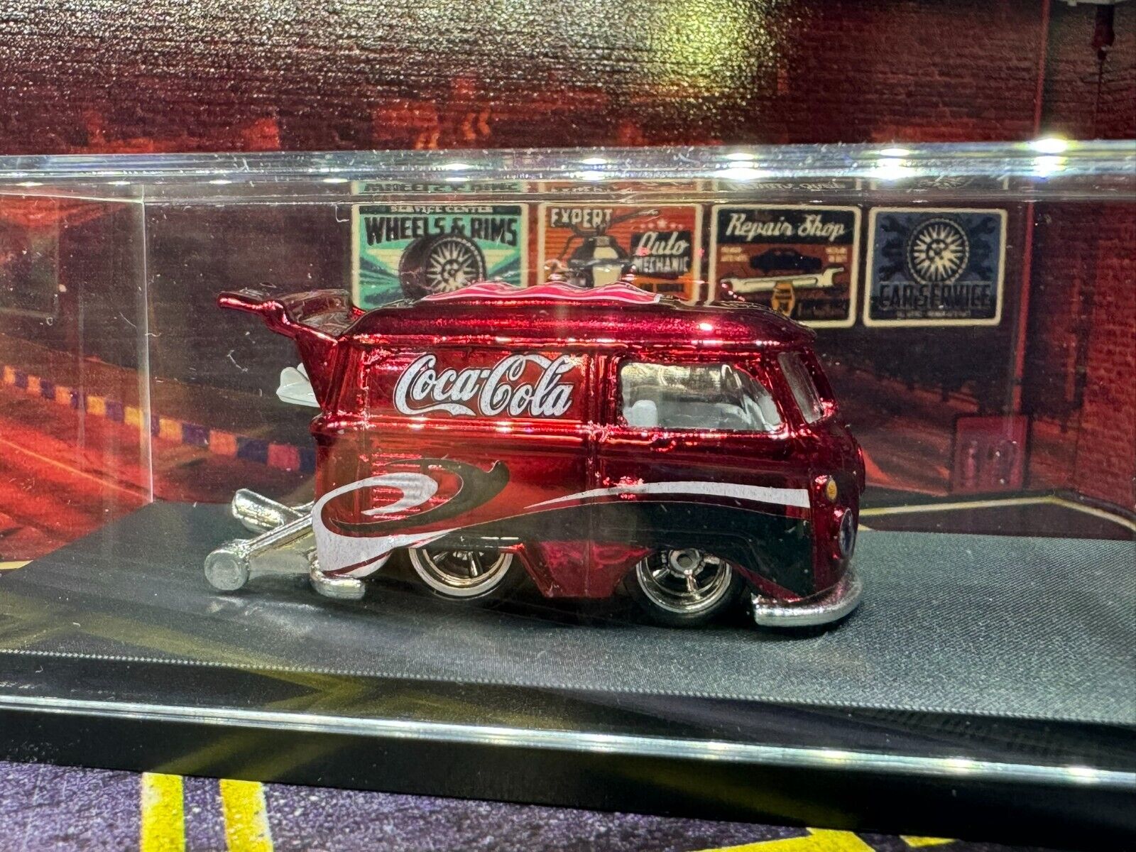 1:64 Shop164 Custom VW Kombi Coca-Cola Hydrochromed Candy Apple Red