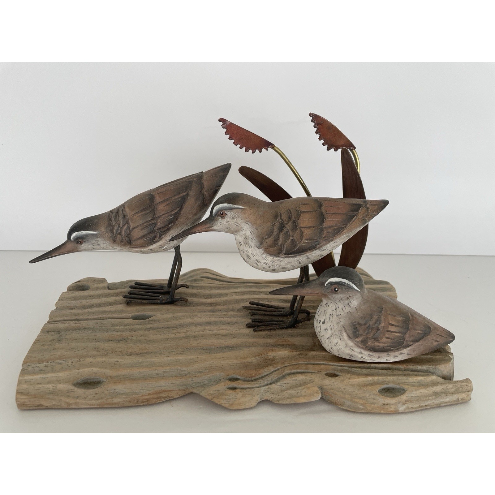 Folk Art Carved Shore Birds Figurine Sculpture Hand Painted On Wood Metal 10”x 5