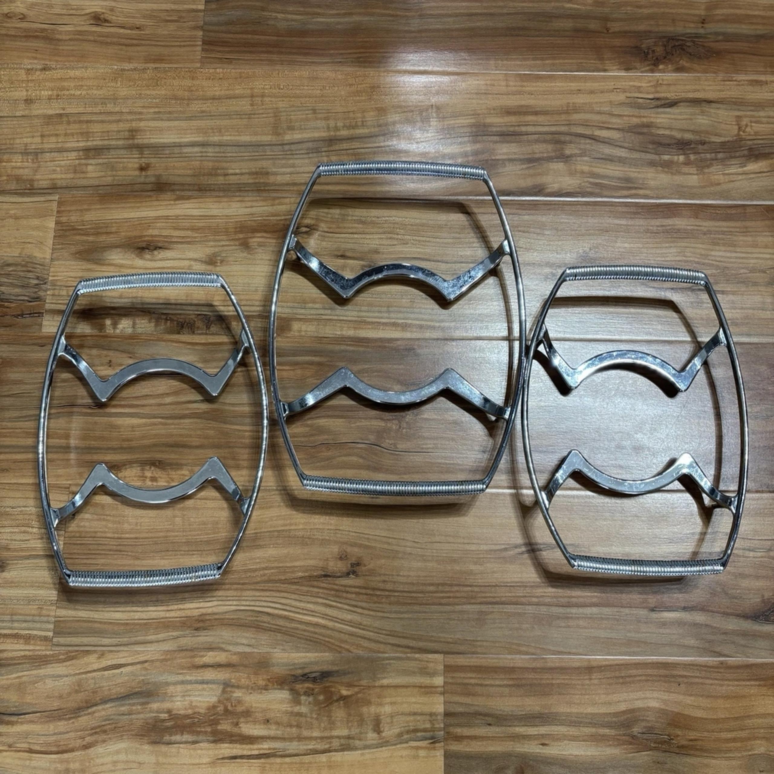 Vintage LOT 3 CORNING WARE Metal Cradles / Trivets; ( 2x)P-7-M-1  / (1X) P-9-M-1