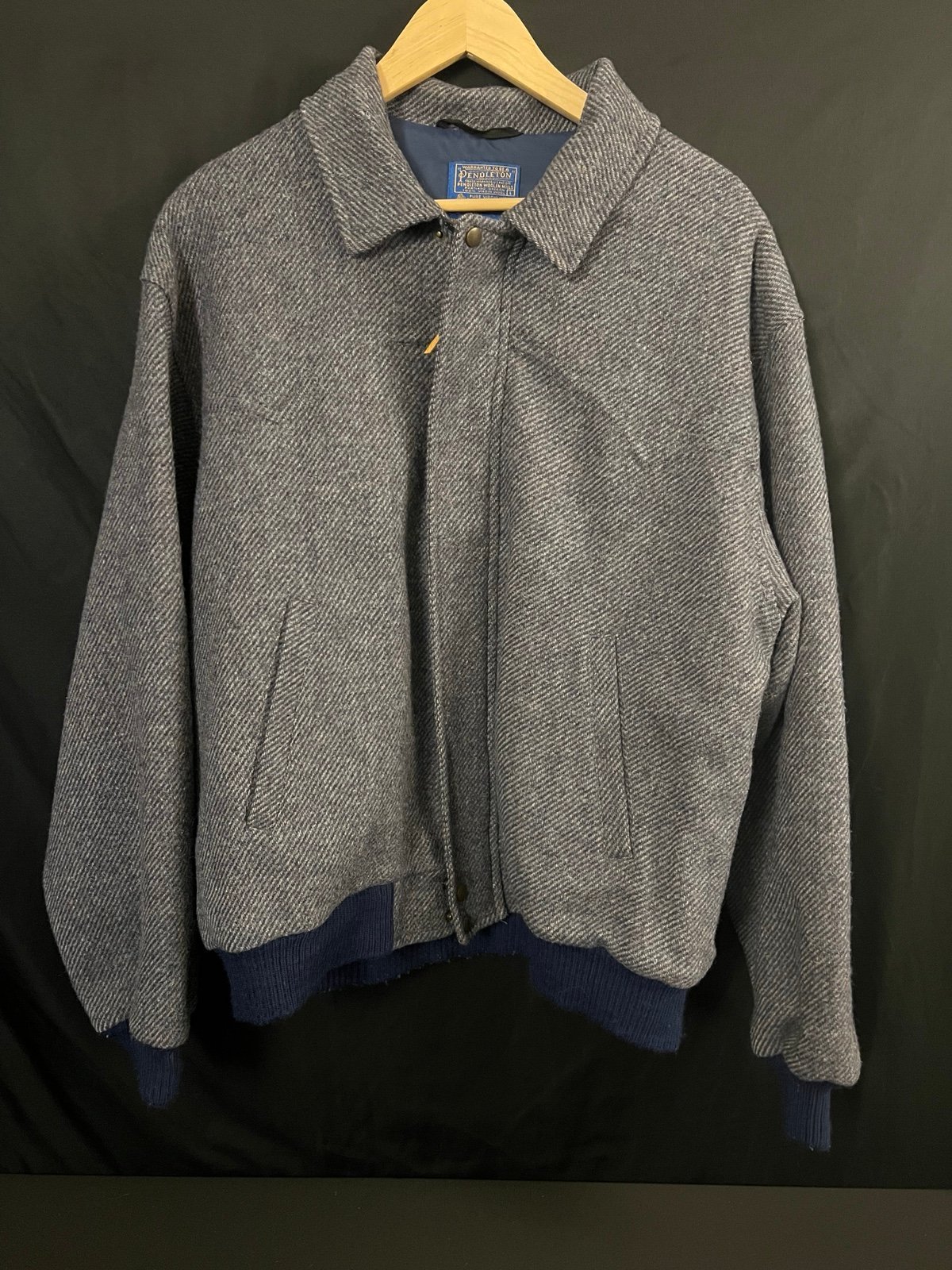 Vintage Pendleton Large High Grade Western Wear Herringbone Wool Jacket USA.