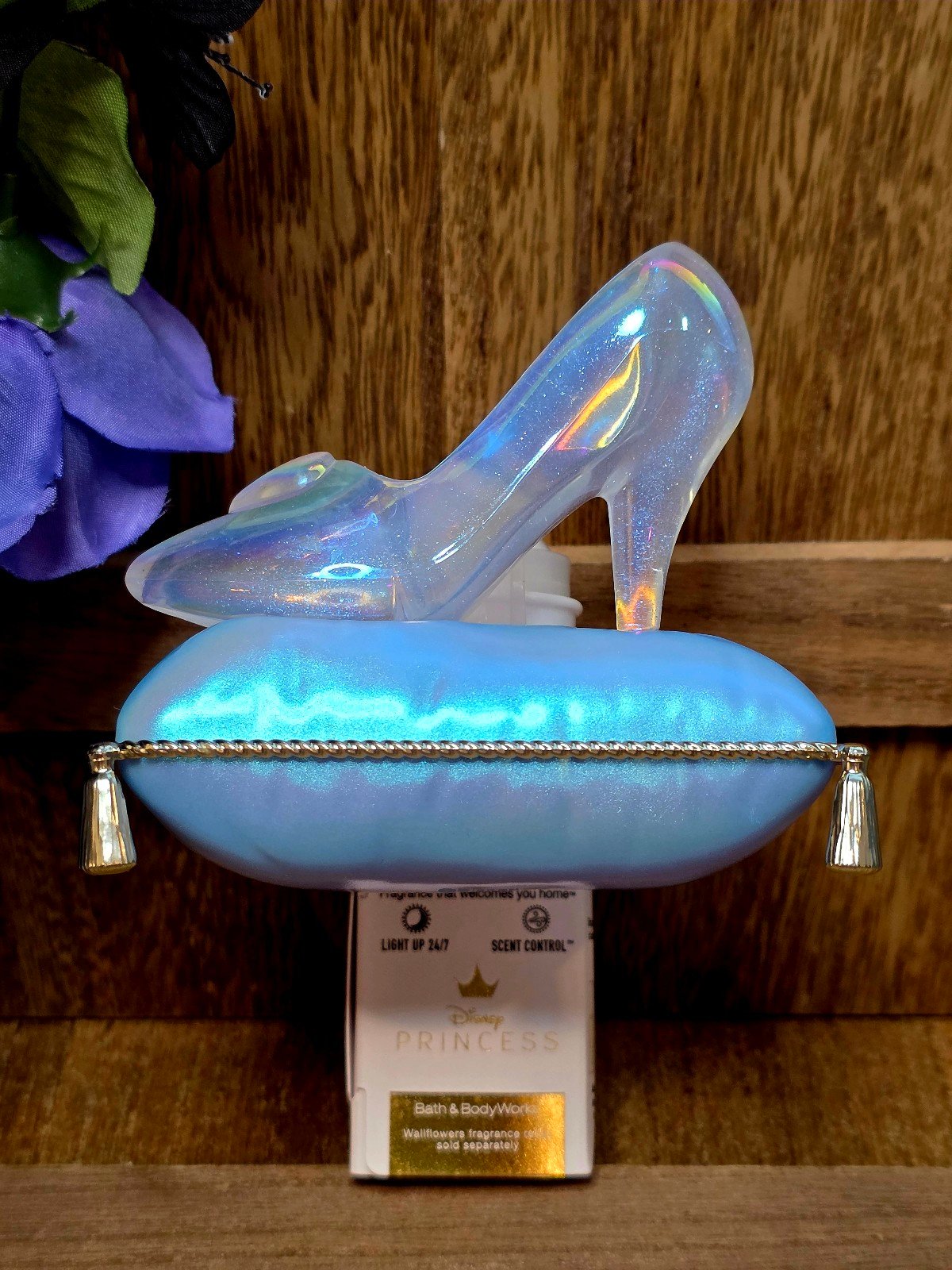 Bath &Body Works Disney Princess Cinderella Light-Up Wallflower Plug