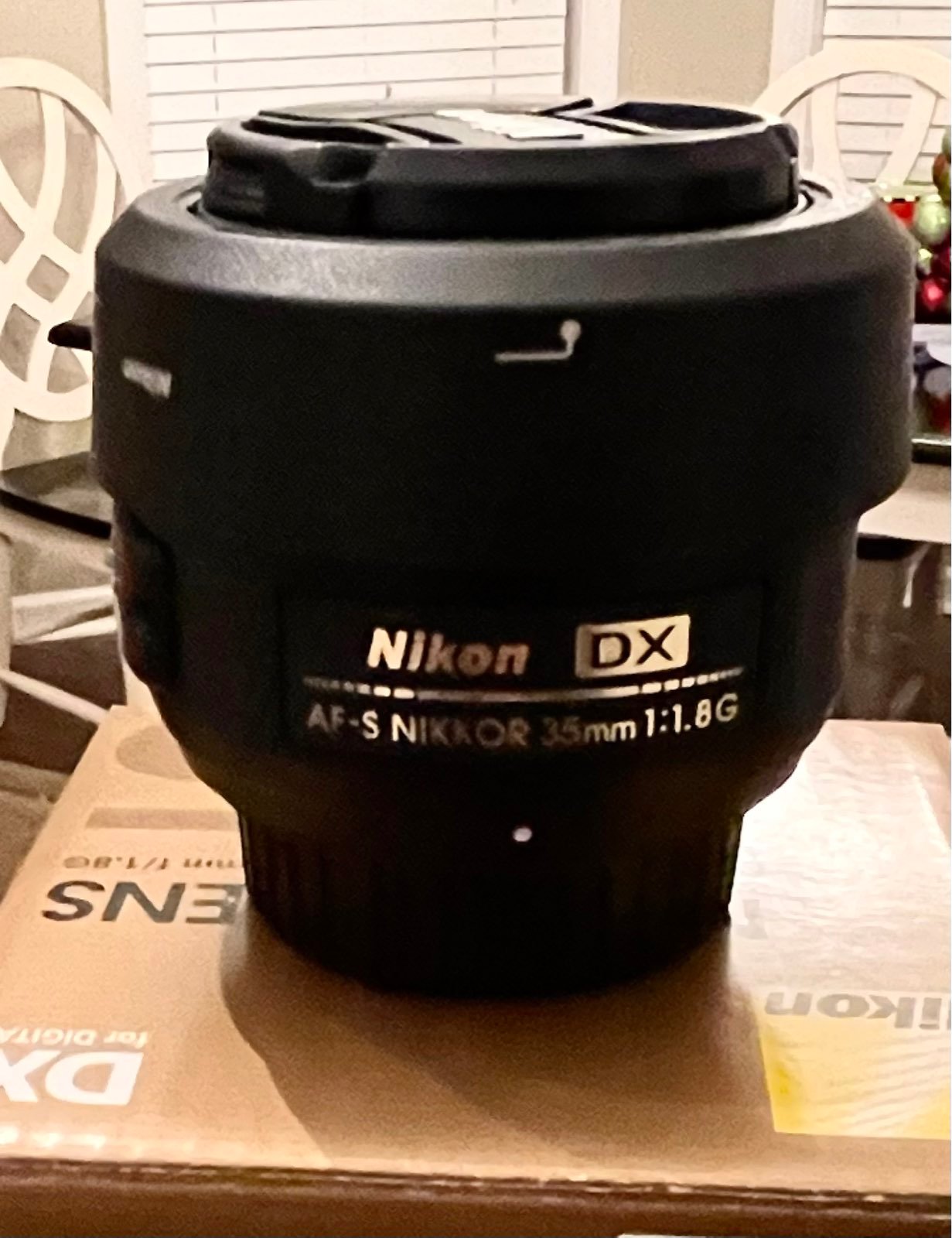 Nikon 35mm f/1.8 lens