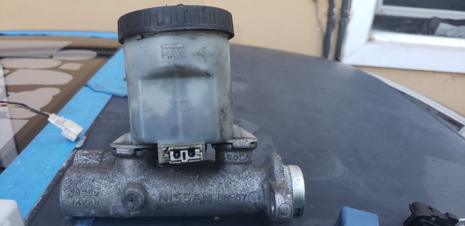 Nissan 300zx brake master cylinder
