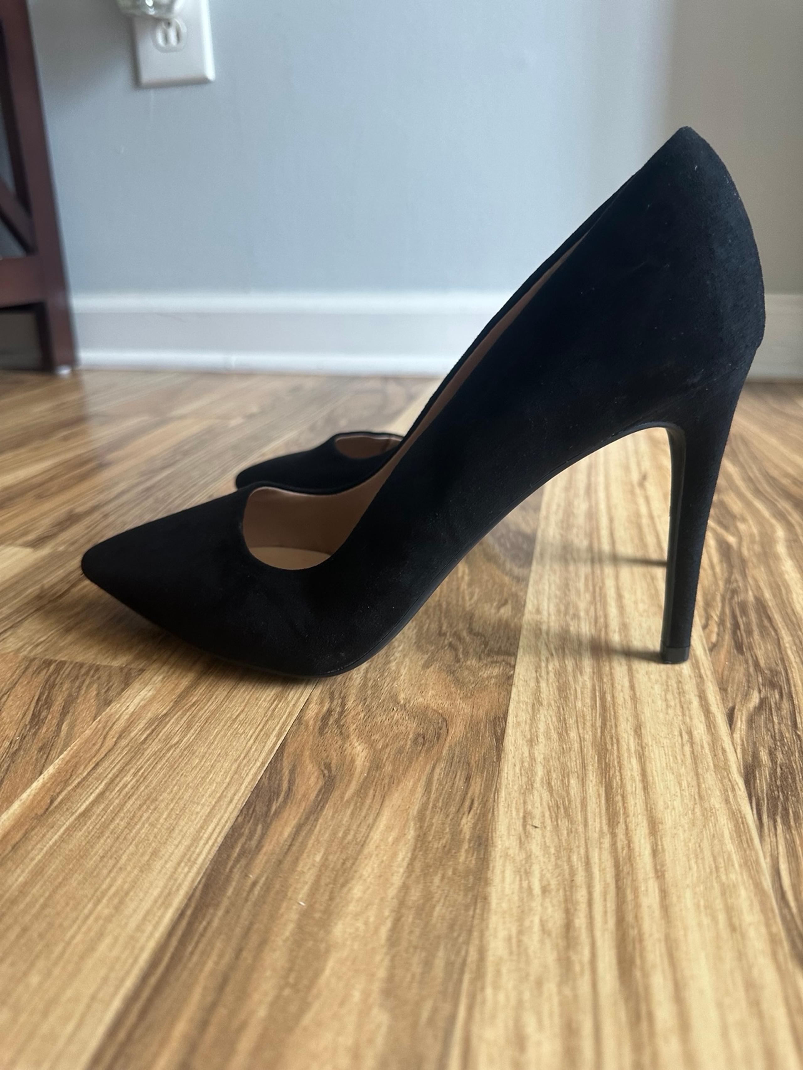Call It Spring Womens Cute  Suede Heels Black Size 9